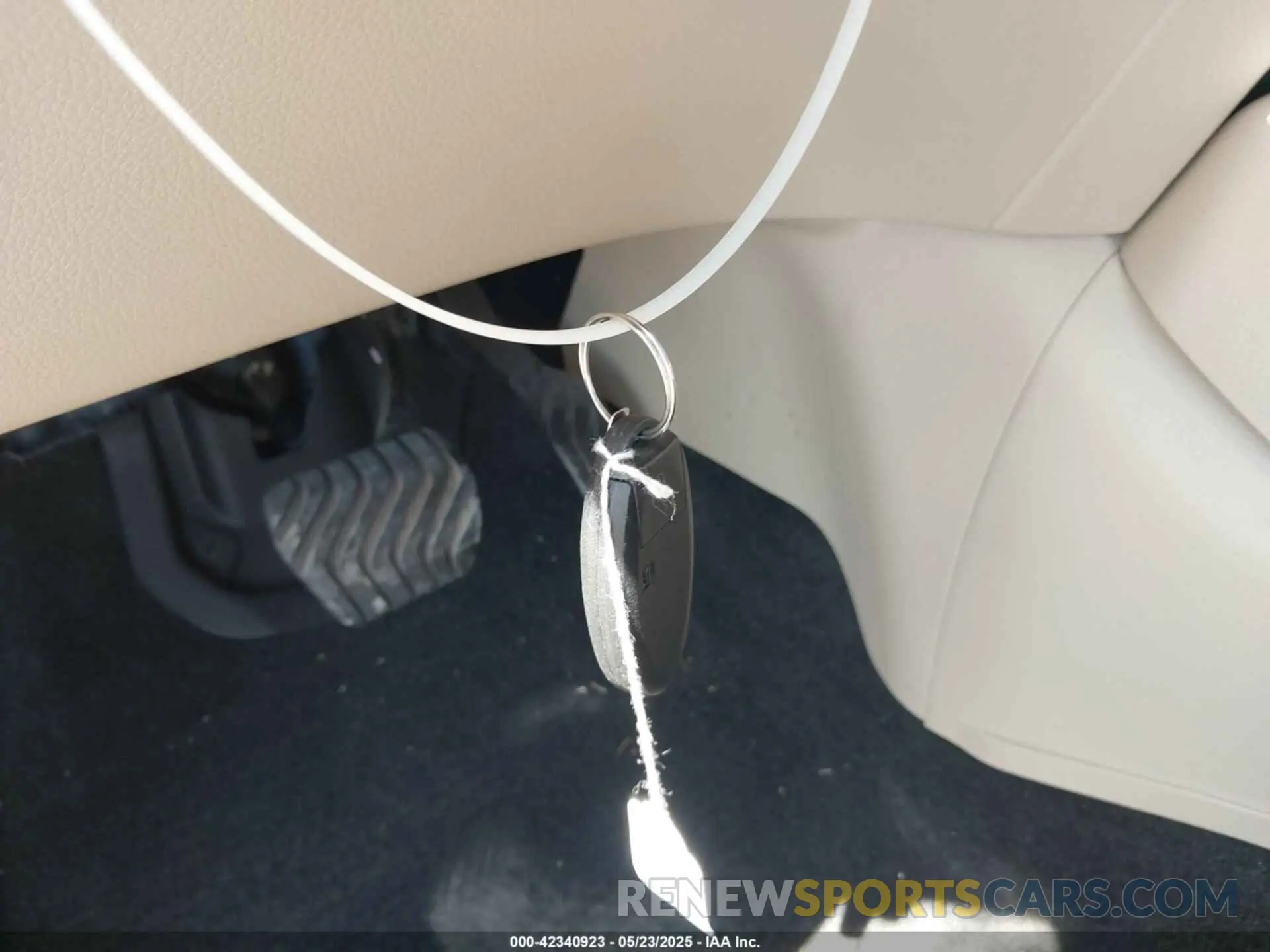 11 Photograph of a damaged car 5N1AT2MTXKC733228 NISSAN ROGUE 2019