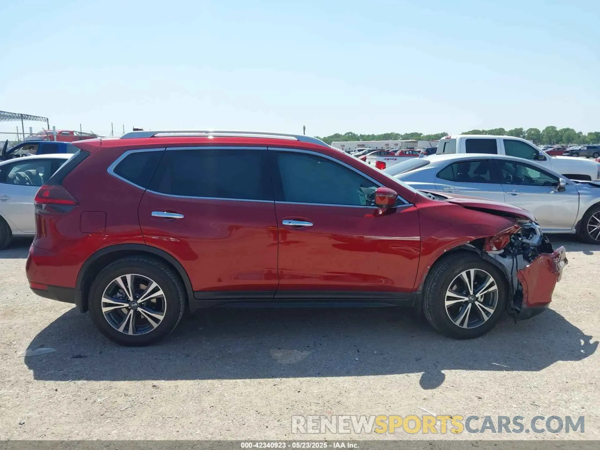 13 Photograph of a damaged car 5N1AT2MTXKC733228 NISSAN ROGUE 2019