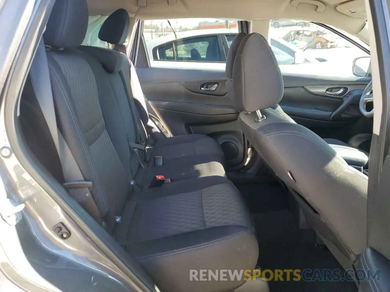 11 Photograph of a damaged car 5N1AT2MTXKC745217 NISSAN ROGUE 2019