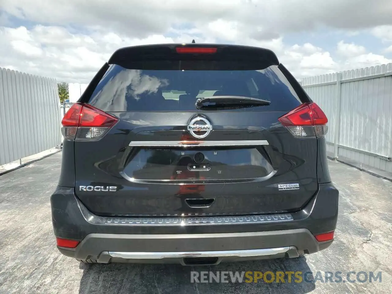 6 Photograph of a damaged car 5N1AT2MTXKC757562 NISSAN ROGUE 2019