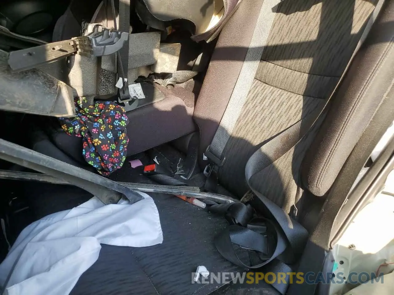 10 Photograph of a damaged car 5N1AT2MTXKC767105 NISSAN ROGUE 2019