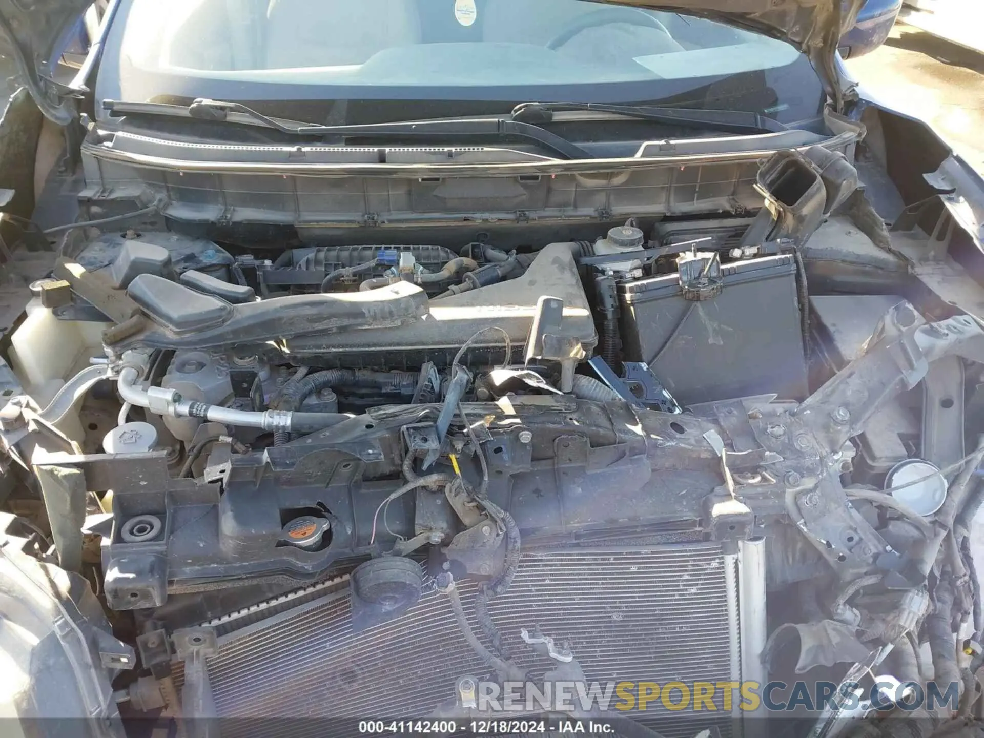 10 Photograph of a damaged car 5N1AT2MTXKC768108 NISSAN ROGUE 2019