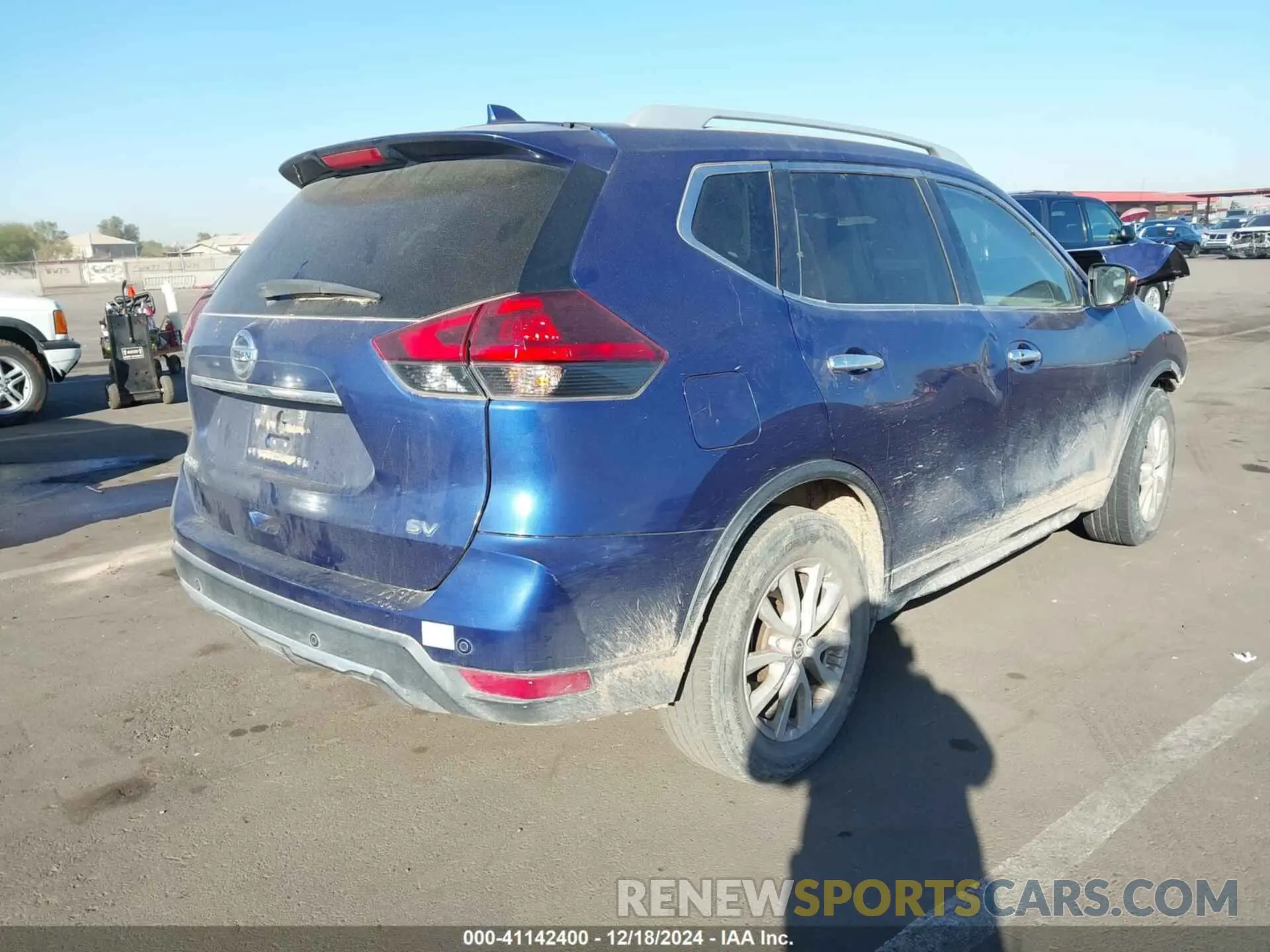 4 Photograph of a damaged car 5N1AT2MTXKC768108 NISSAN ROGUE 2019