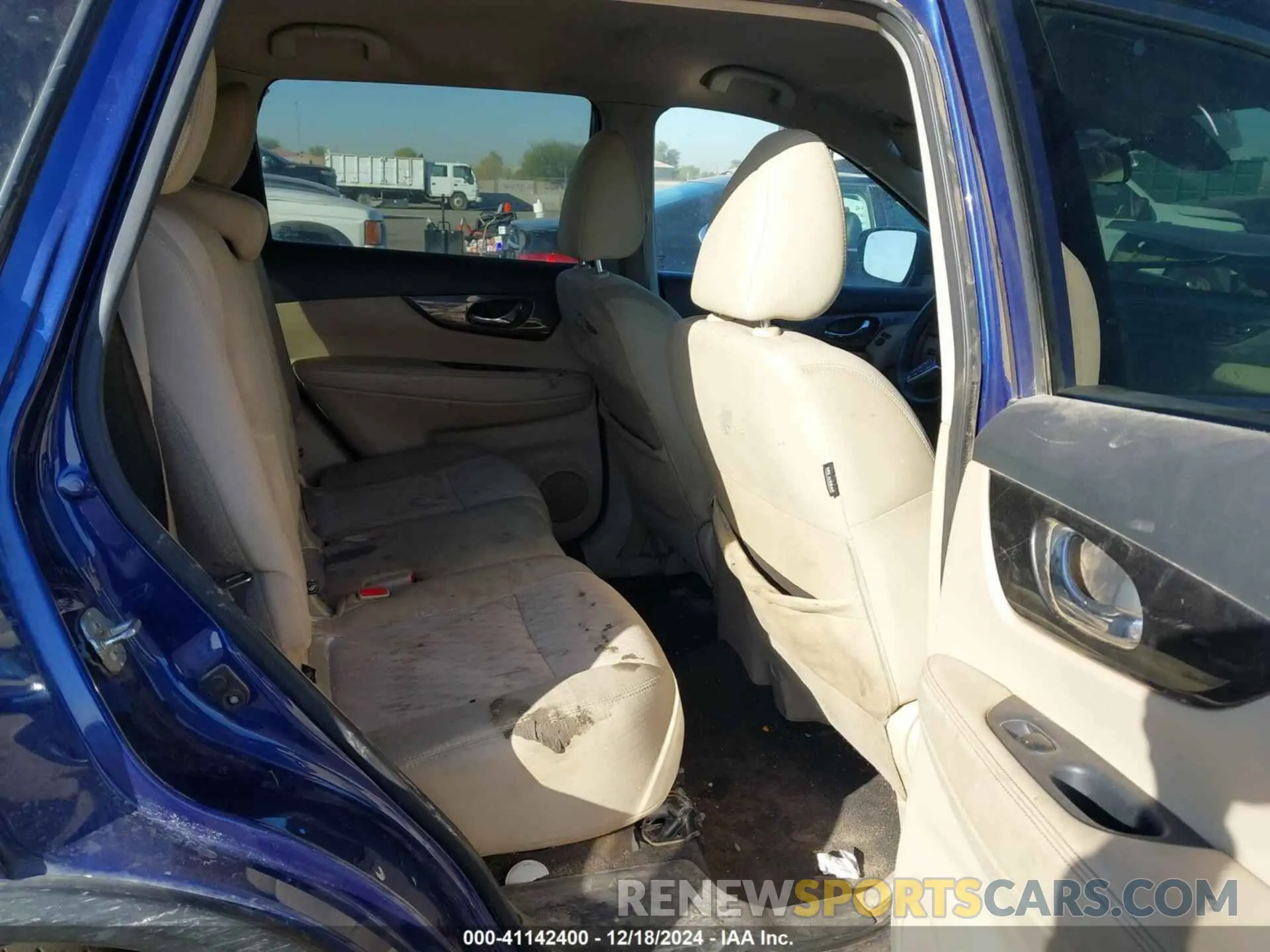 8 Photograph of a damaged car 5N1AT2MTXKC768108 NISSAN ROGUE 2019