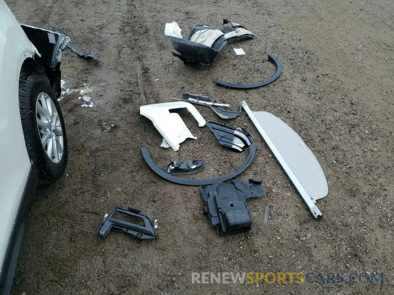 15 Photograph of a damaged car 5N1AT2MTXKC778444 NISSAN ROGUE 2019