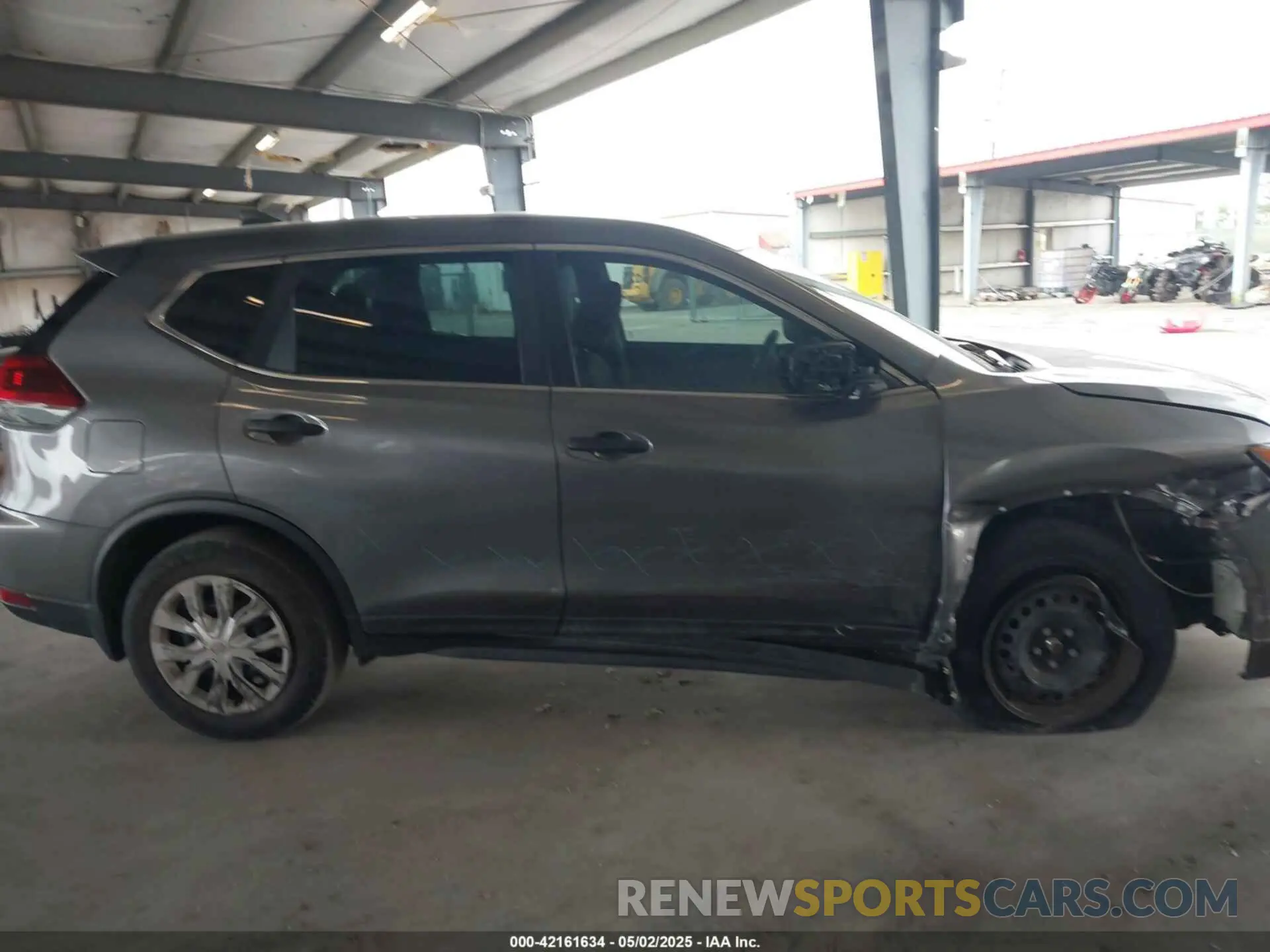 13 Photograph of a damaged car 5N1AT2MTXKC784924 NISSAN ROGUE 2019