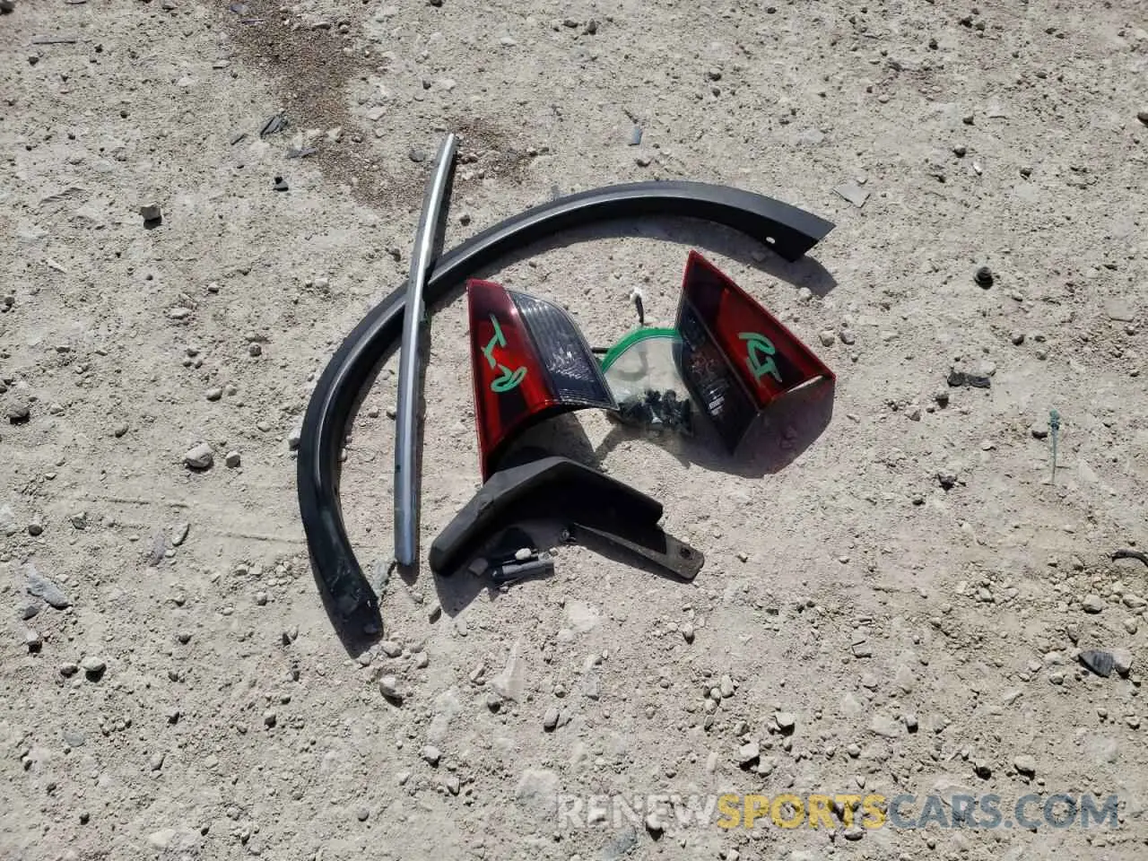 12 Photograph of a damaged car 5N1AT2MTXKC806601 NISSAN ROGUE 2019