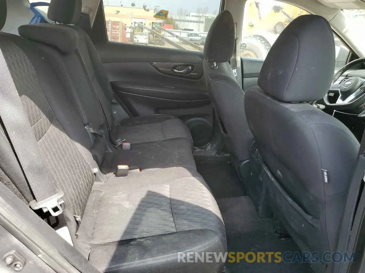 10 Photograph of a damaged car 5N1AT2MTXKC833894 NISSAN ROGUE 2019