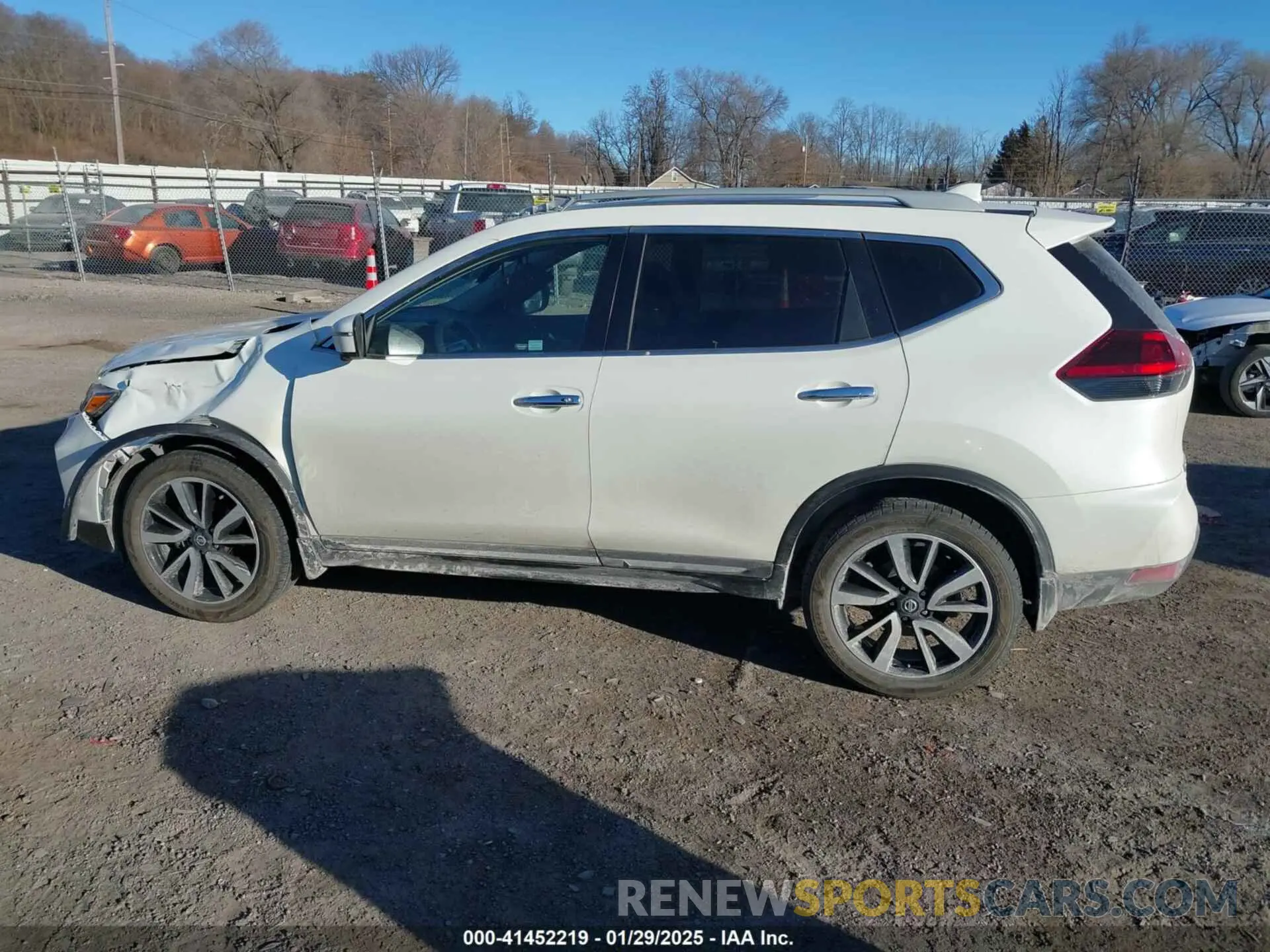 14 Photograph of a damaged car 5N1AT2MV0KC712535 NISSAN ROGUE 2019
