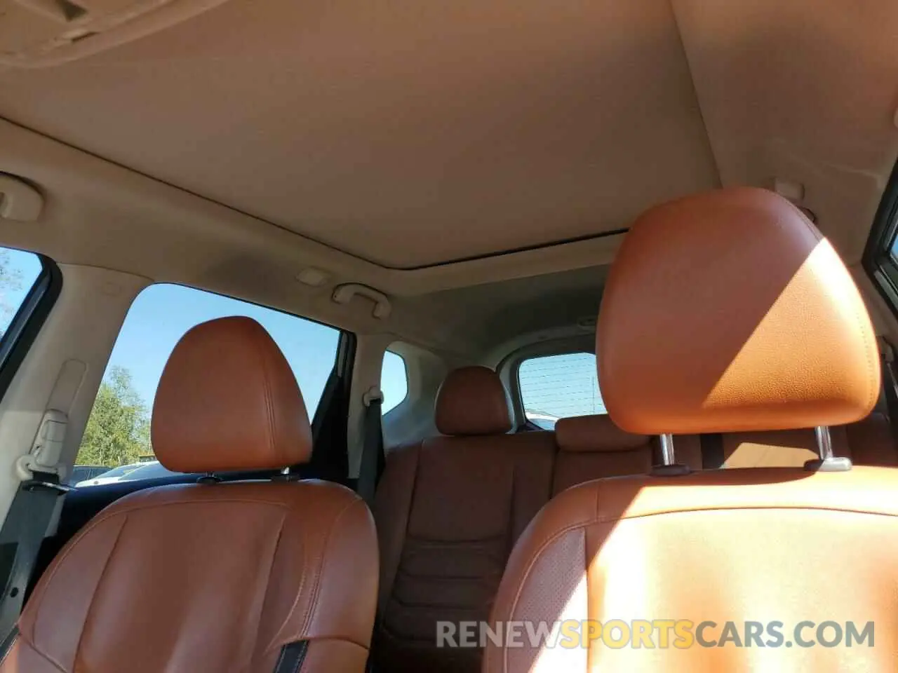 10 Photograph of a damaged car 5N1AT2MV0KC715886 NISSAN ROGUE 2019