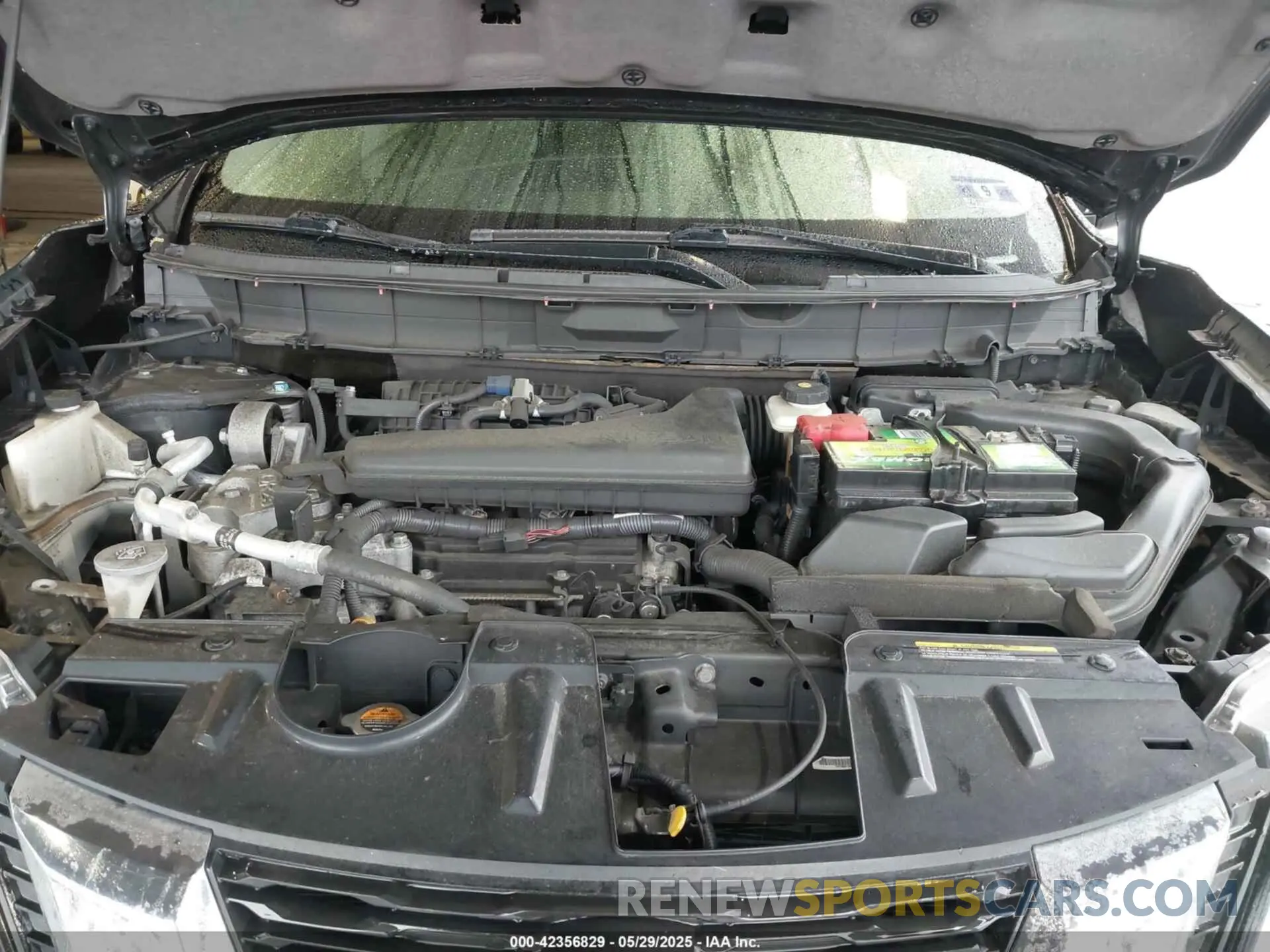 10 Photograph of a damaged car 5N1AT2MV0KC767647 NISSAN ROGUE 2019