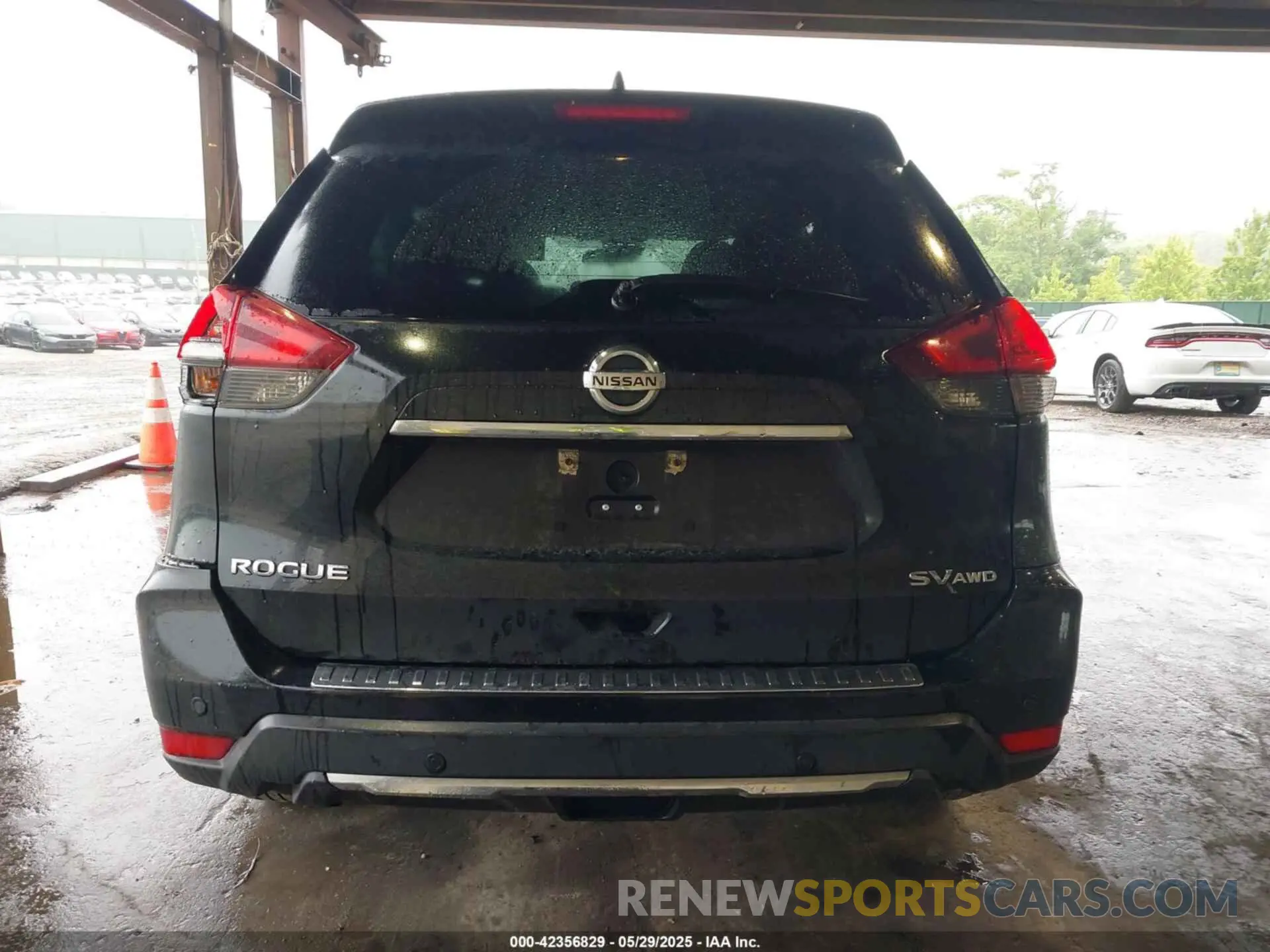 16 Photograph of a damaged car 5N1AT2MV0KC767647 NISSAN ROGUE 2019