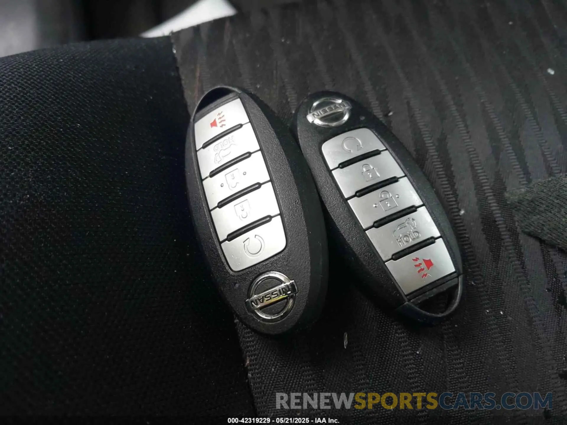 11 Photograph of a damaged car 5N1AT2MV1KC715461 NISSAN ROGUE 2019