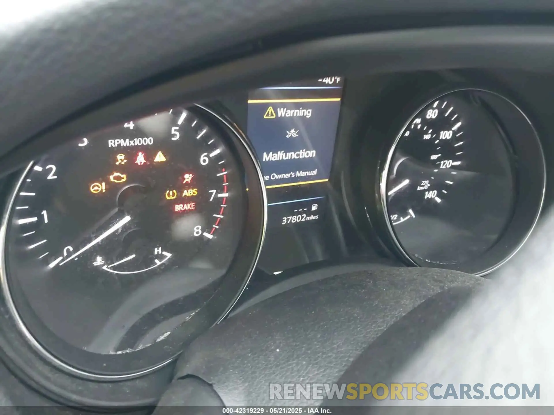 7 Photograph of a damaged car 5N1AT2MV1KC715461 NISSAN ROGUE 2019
