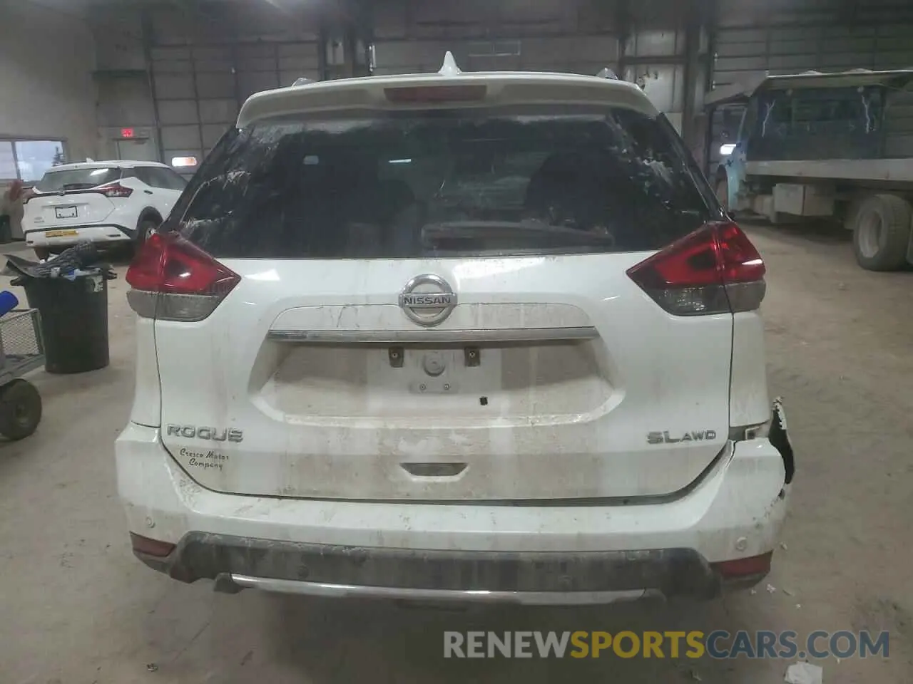 6 Photograph of a damaged car 5N1AT2MV1KC751764 NISSAN ROGUE 2019