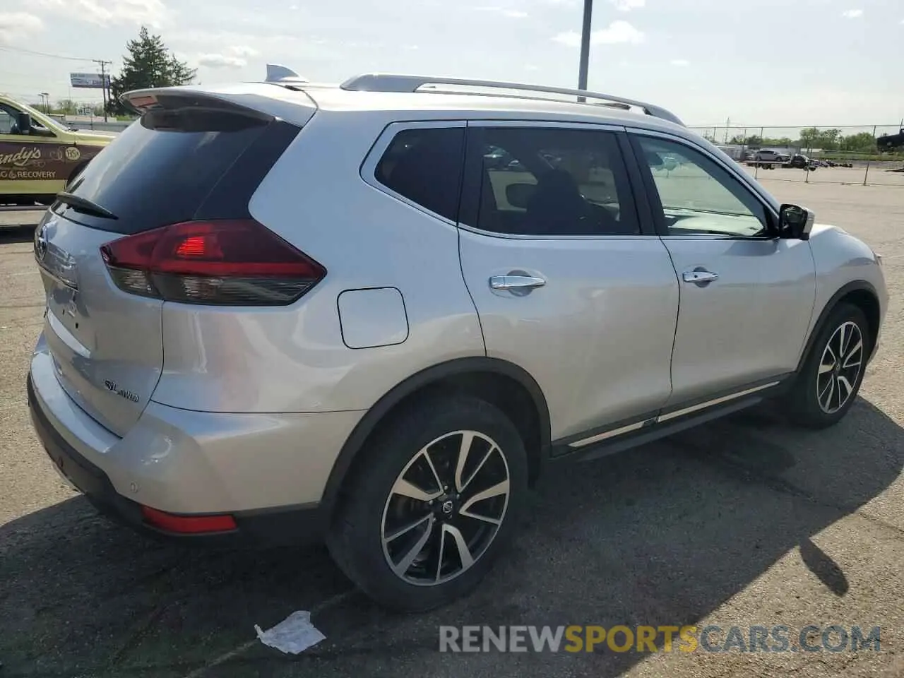 3 Photograph of a damaged car 5N1AT2MV1KC756446 NISSAN ROGUE 2019