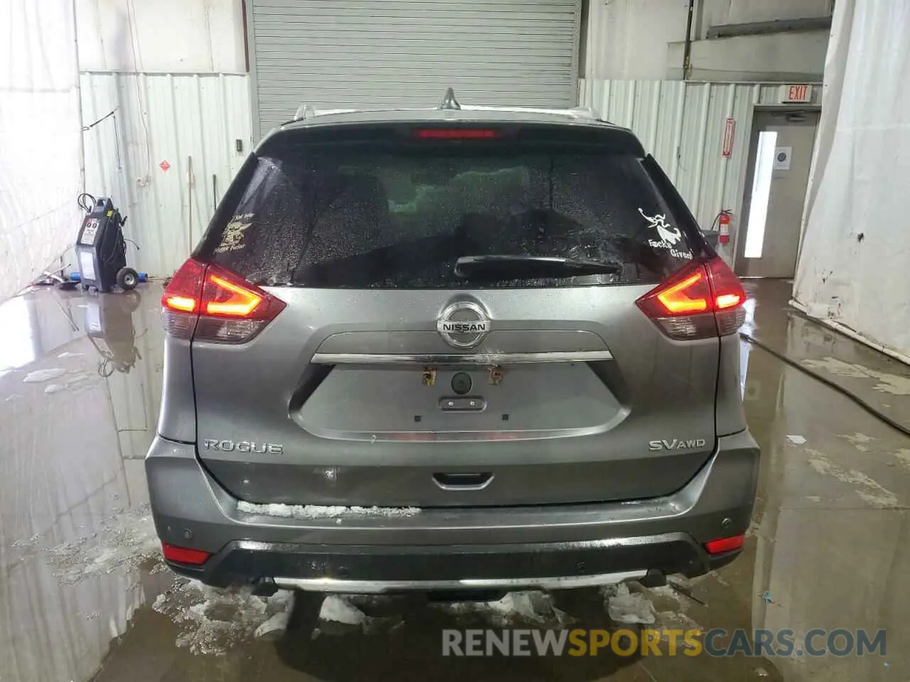 6 Photograph of a damaged car 5N1AT2MV1KC761372 NISSAN ROGUE 2019