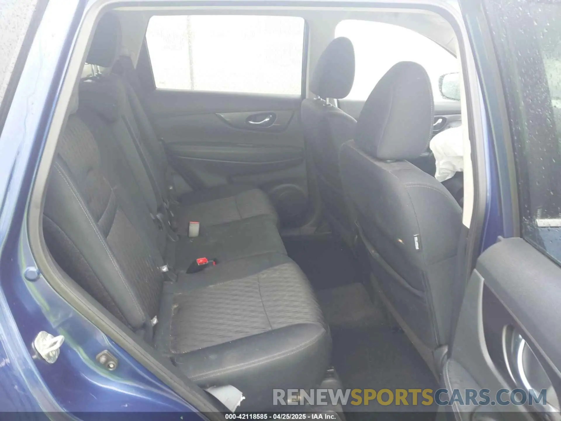 8 Photograph of a damaged car 5N1AT2MV1KC769598 NISSAN ROGUE 2019