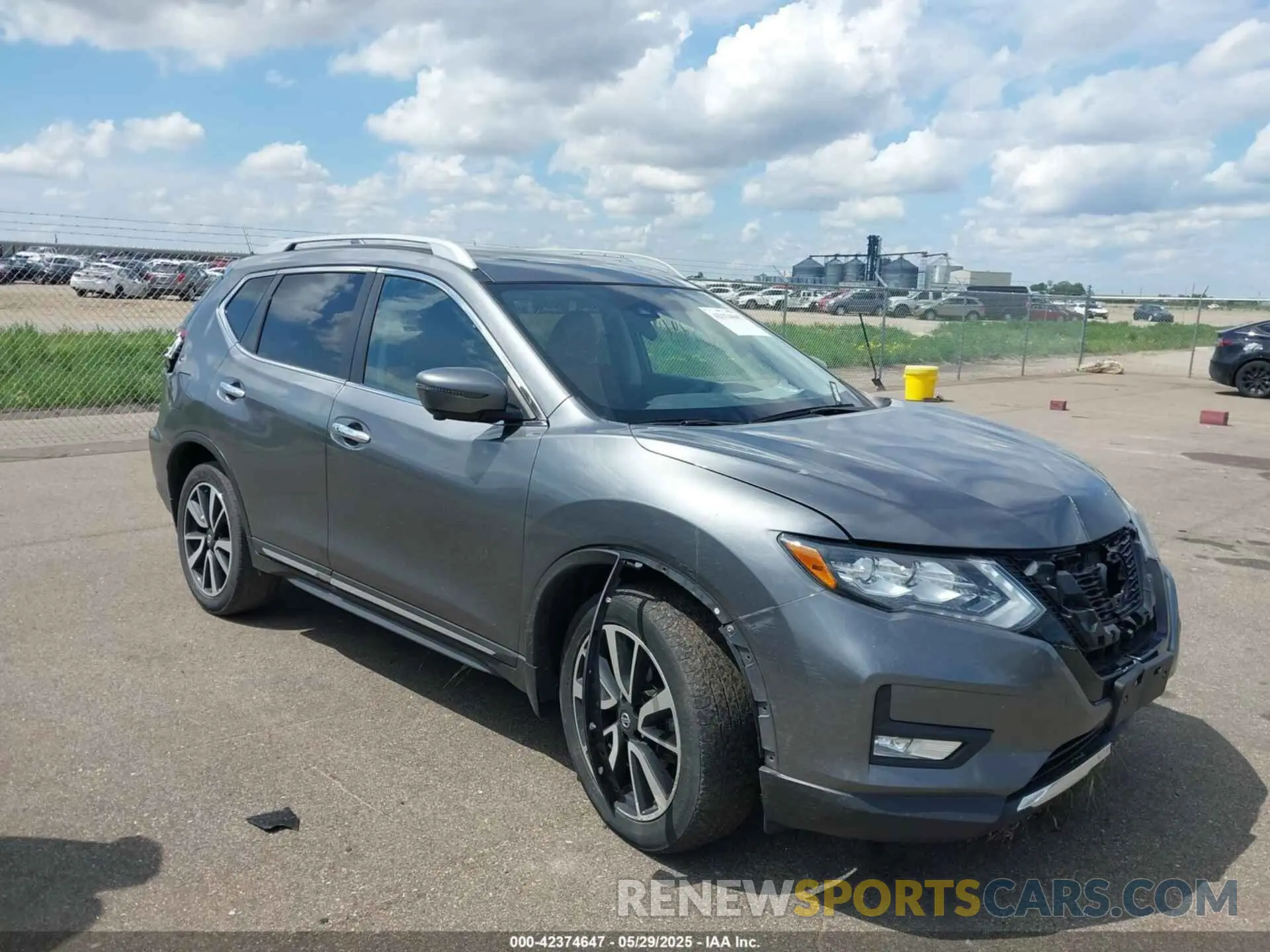 1 Photograph of a damaged car 5N1AT2MV1KC781928 NISSAN ROGUE 2019