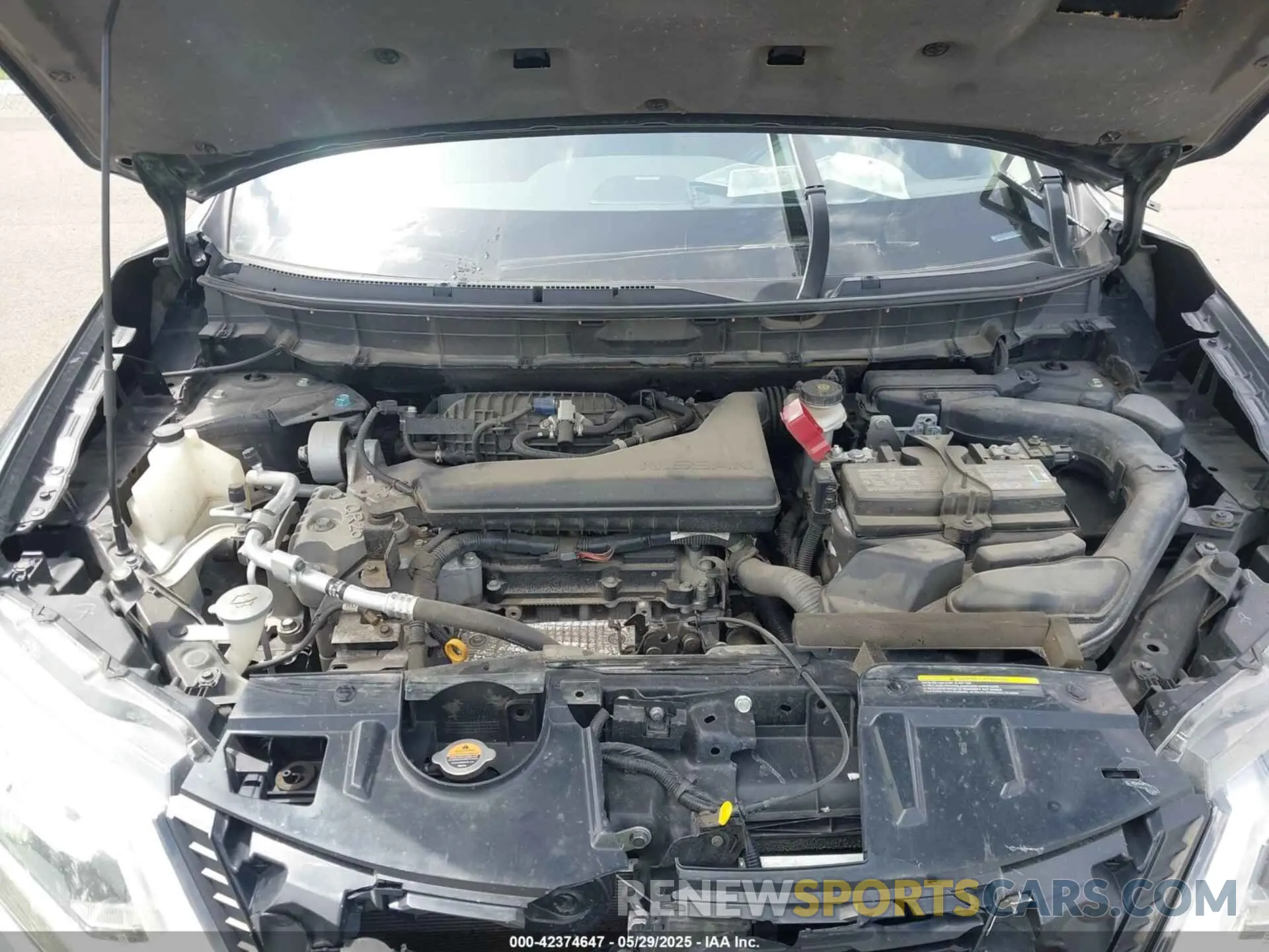 10 Photograph of a damaged car 5N1AT2MV1KC781928 NISSAN ROGUE 2019