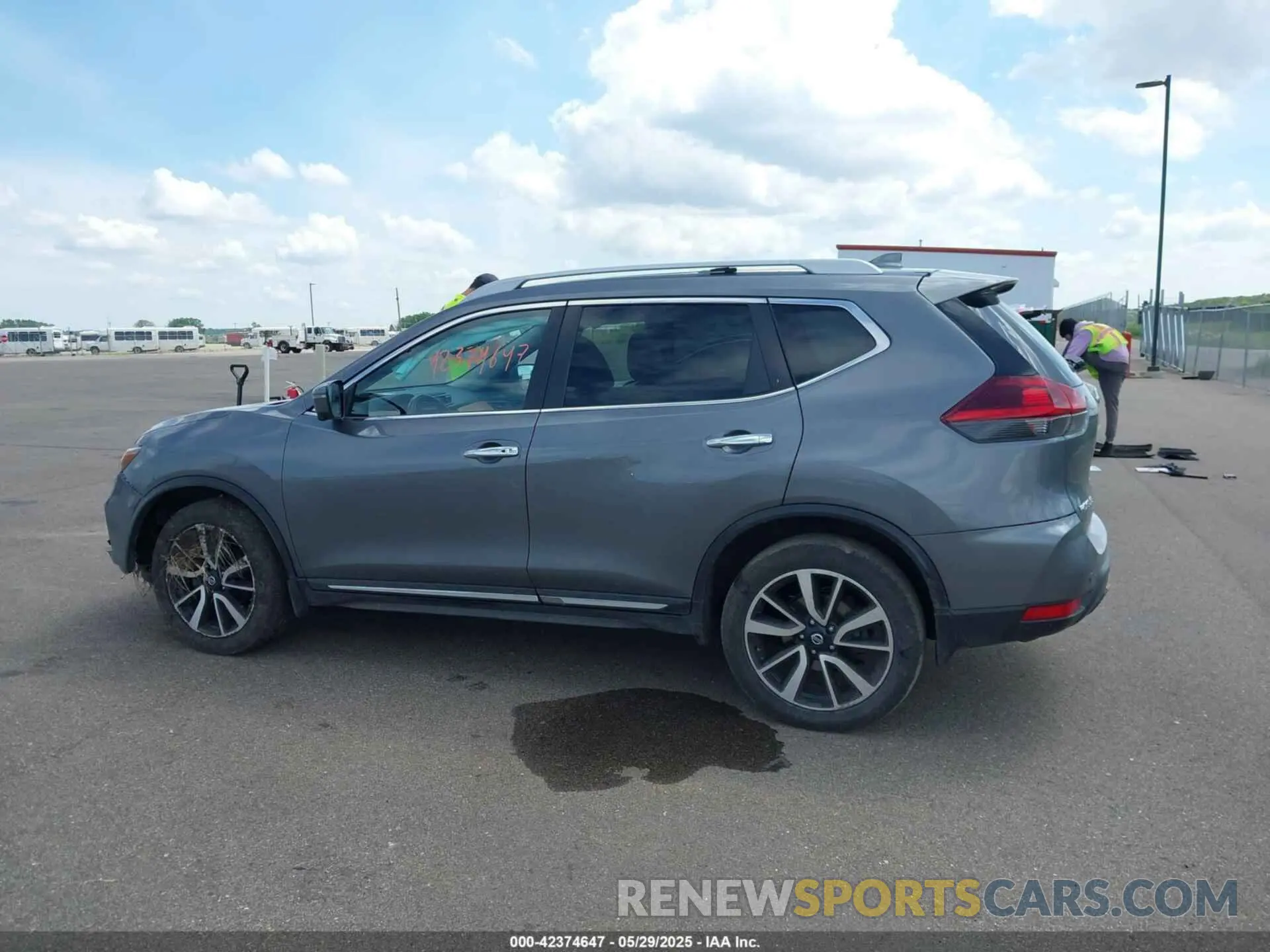 14 Photograph of a damaged car 5N1AT2MV1KC781928 NISSAN ROGUE 2019