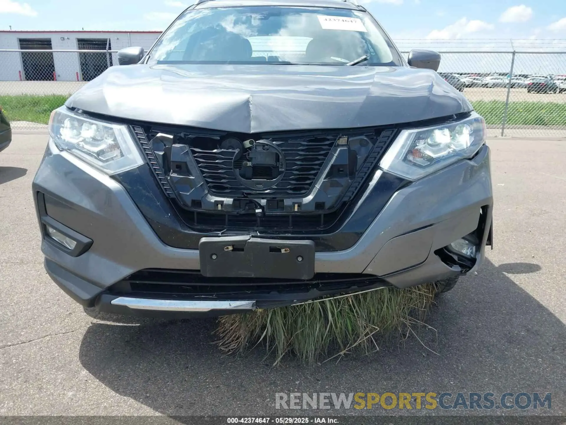 6 Photograph of a damaged car 5N1AT2MV1KC781928 NISSAN ROGUE 2019