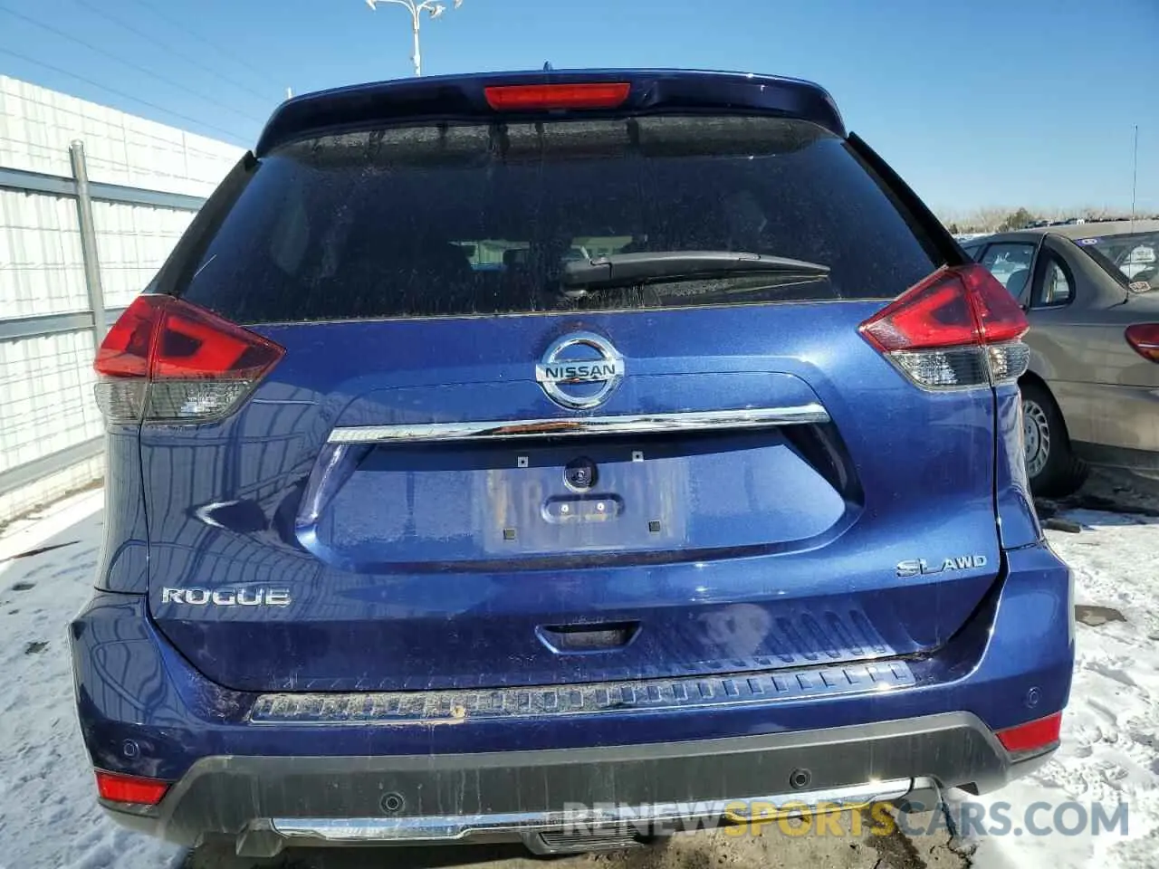 6 Photograph of a damaged car 5N1AT2MV1KC785493 NISSAN ROGUE 2019