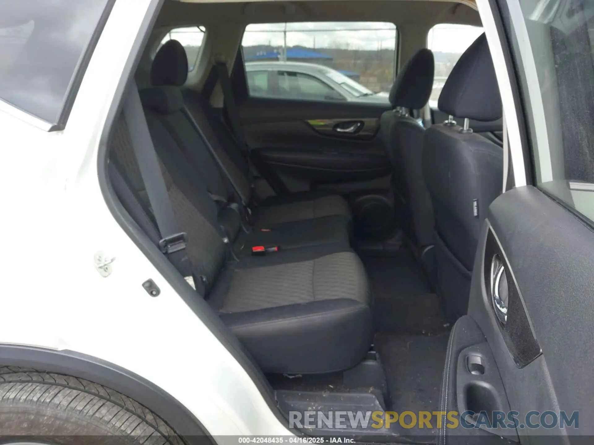 8 Photograph of a damaged car 5N1AT2MV1KC809839 NISSAN ROGUE 2019