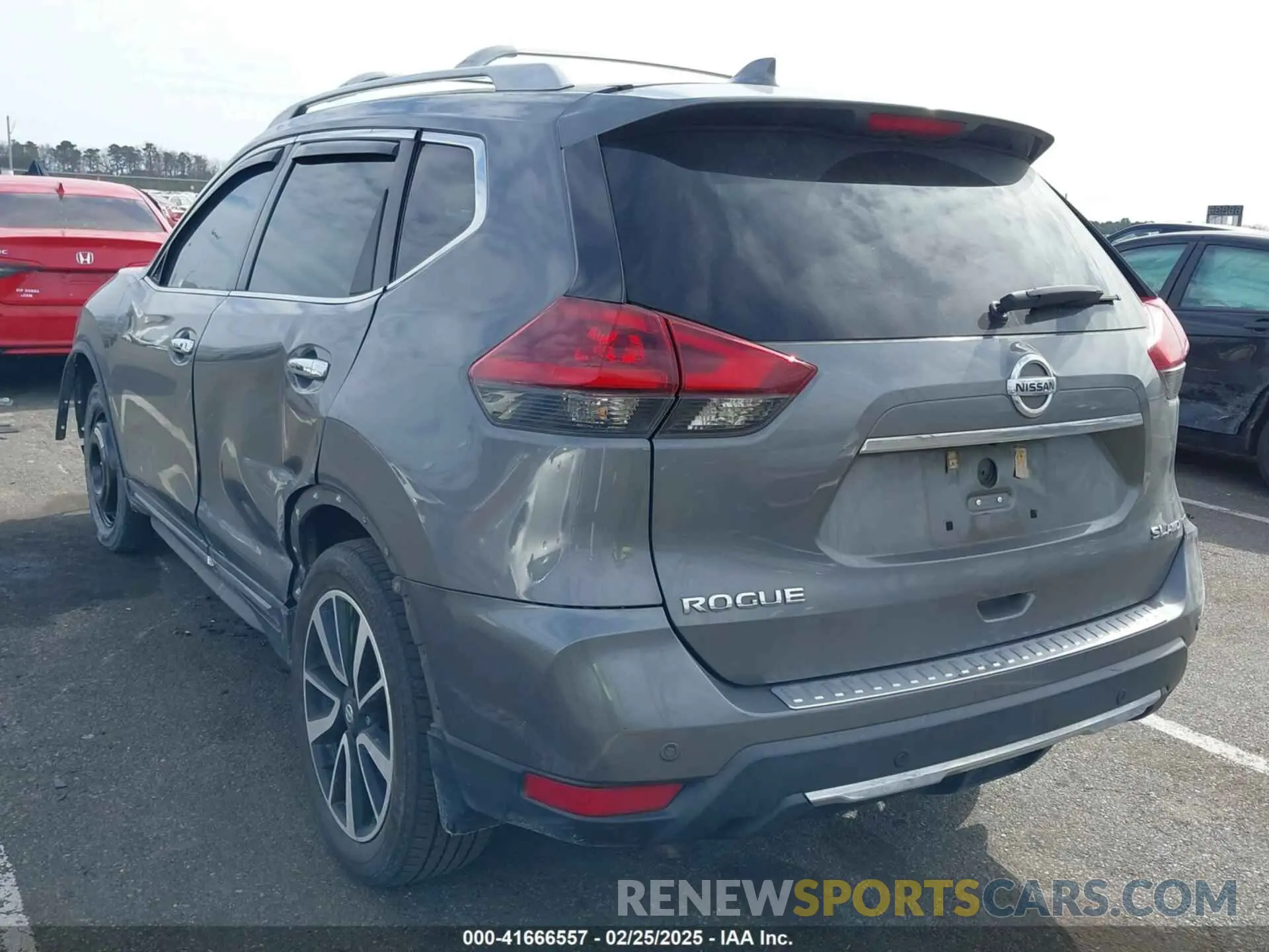 3 Photograph of a damaged car 5N1AT2MV1KC830772 NISSAN ROGUE 2019