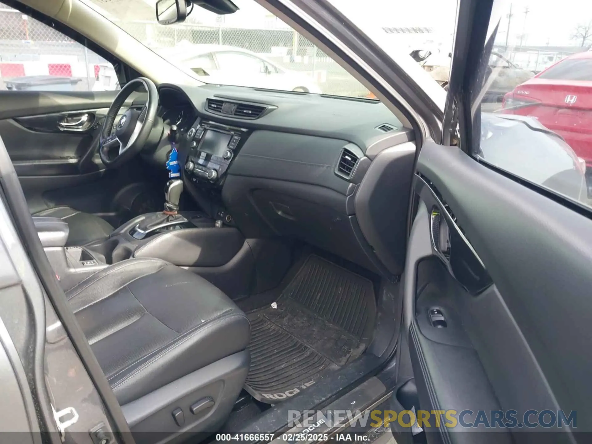 5 Photograph of a damaged car 5N1AT2MV1KC830772 NISSAN ROGUE 2019