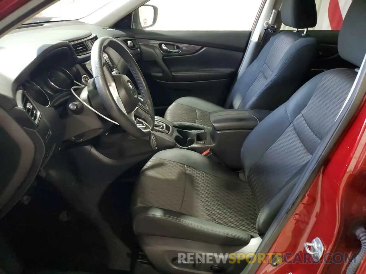 7 Photograph of a damaged car 5N1AT2MV2KC702699 NISSAN ROGUE 2019