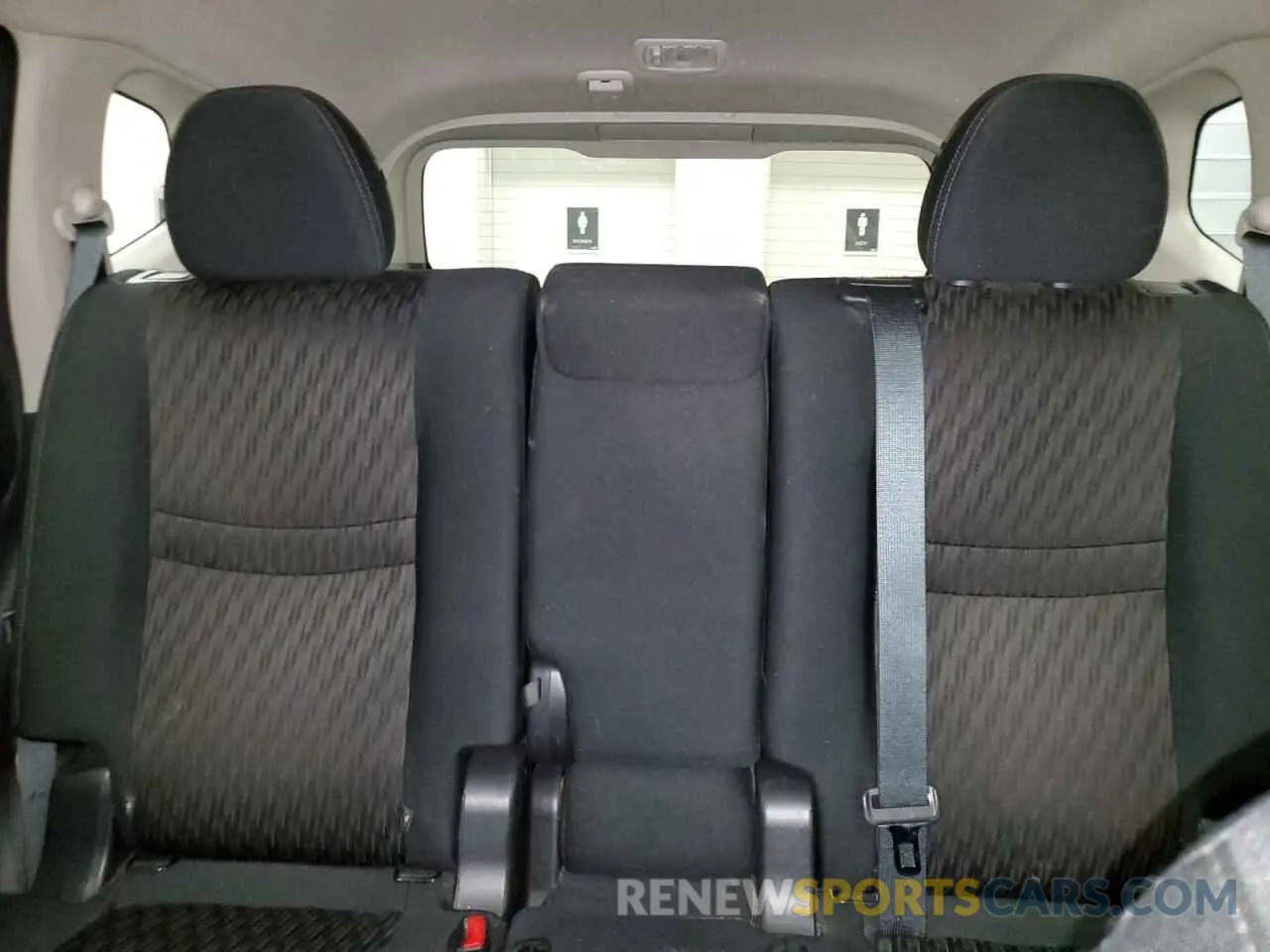 10 Photograph of a damaged car 5N1AT2MV2KC710575 NISSAN ROGUE 2019