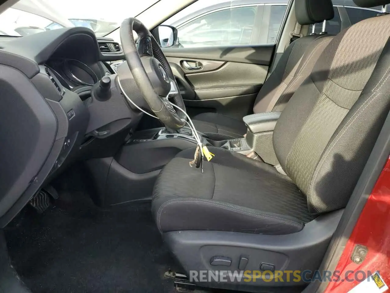 7 Photograph of a damaged car 5N1AT2MV2KC710575 NISSAN ROGUE 2019