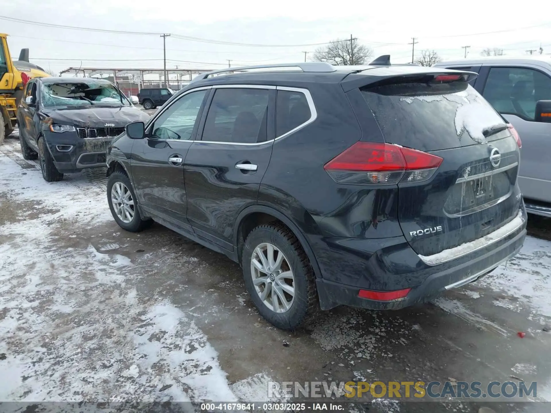 3 Photograph of a damaged car 5N1AT2MV2KC729210 NISSAN ROGUE 2019