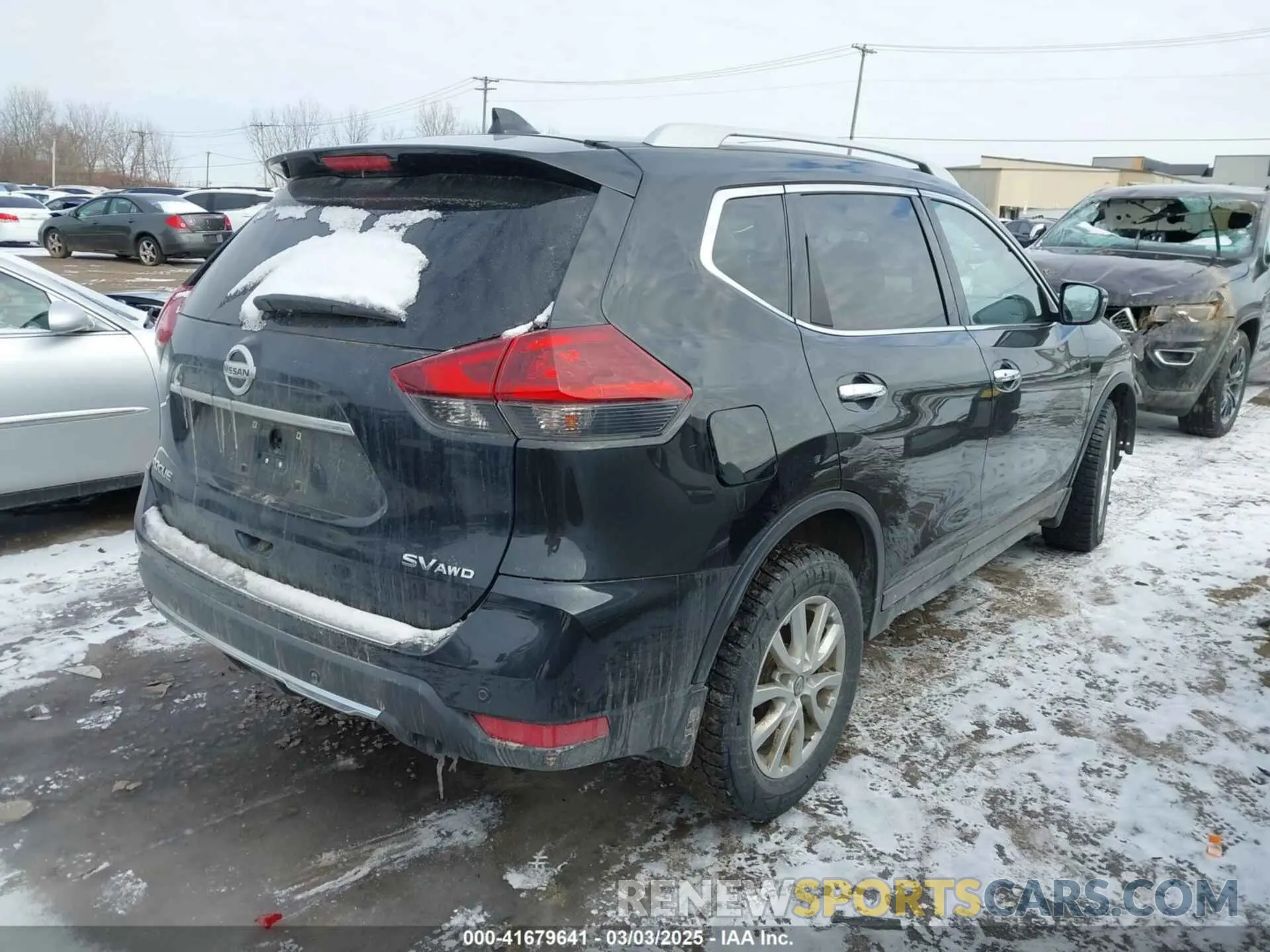 4 Photograph of a damaged car 5N1AT2MV2KC729210 NISSAN ROGUE 2019