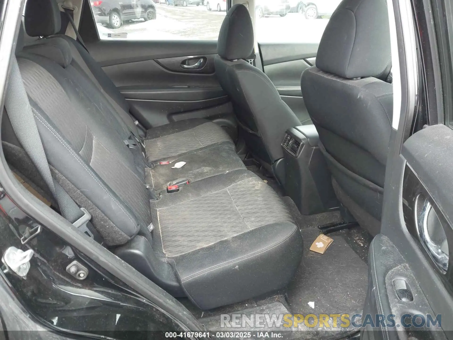 8 Photograph of a damaged car 5N1AT2MV2KC729210 NISSAN ROGUE 2019