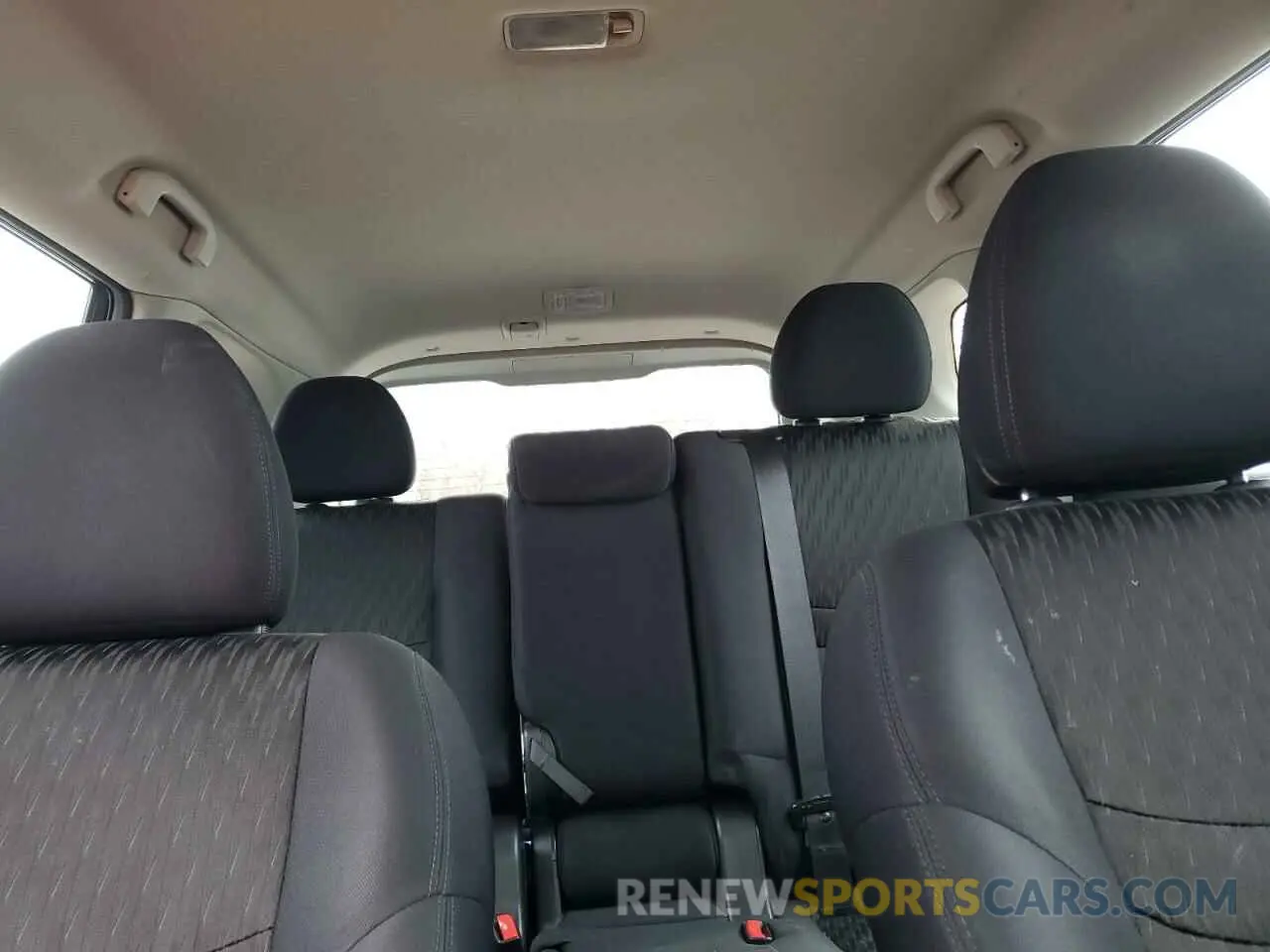 10 Photograph of a damaged car 5N1AT2MV2KC745956 NISSAN ROGUE 2019