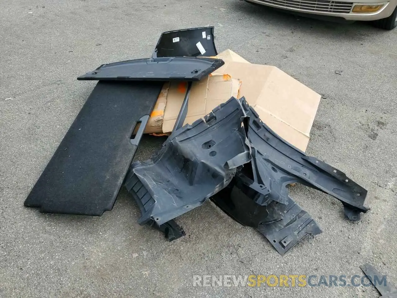 13 Photograph of a damaged car 5N1AT2MV2KC745956 NISSAN ROGUE 2019