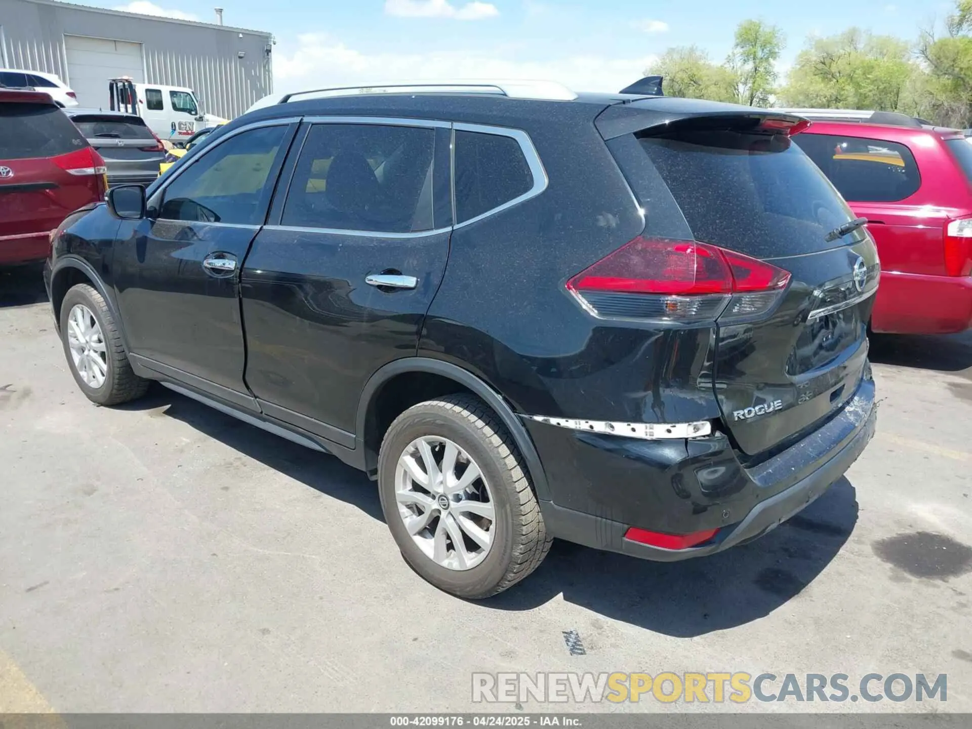 3 Photograph of a damaged car 5N1AT2MV3KC702341 NISSAN ROGUE 2019