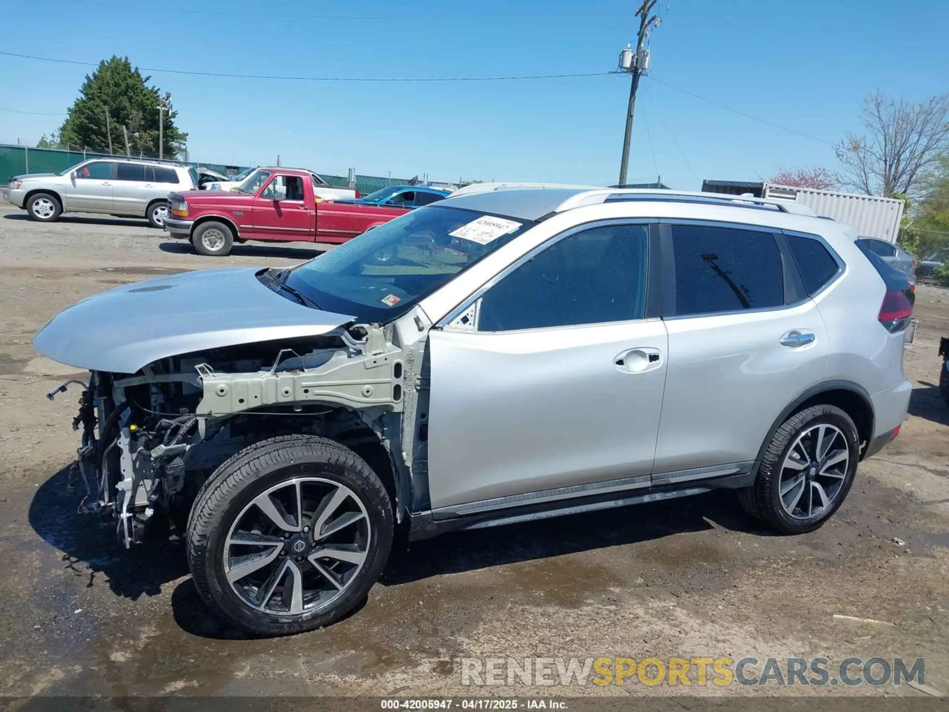 15 Photograph of a damaged car 5N1AT2MV3KC781669 NISSAN ROGUE 2019