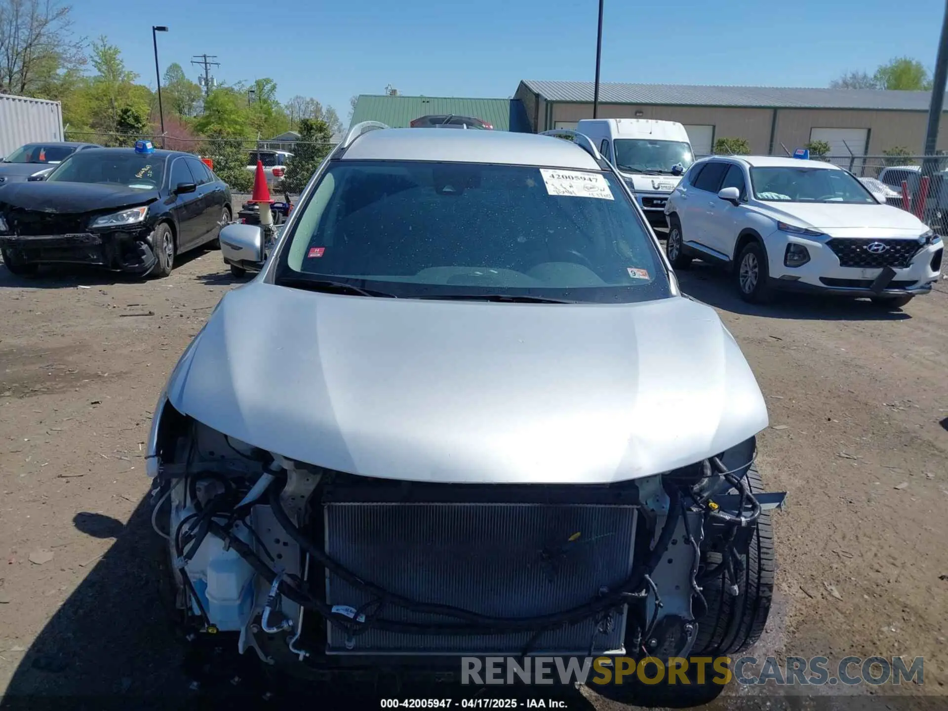 6 Photograph of a damaged car 5N1AT2MV3KC781669 NISSAN ROGUE 2019