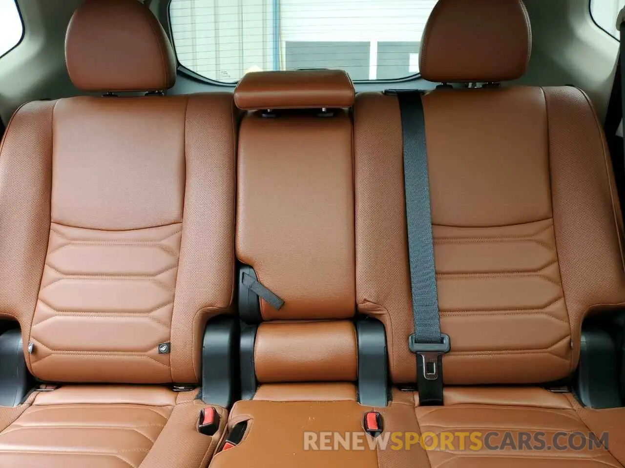 10 Photograph of a damaged car 5N1AT2MV3KC792364 NISSAN ROGUE 2019