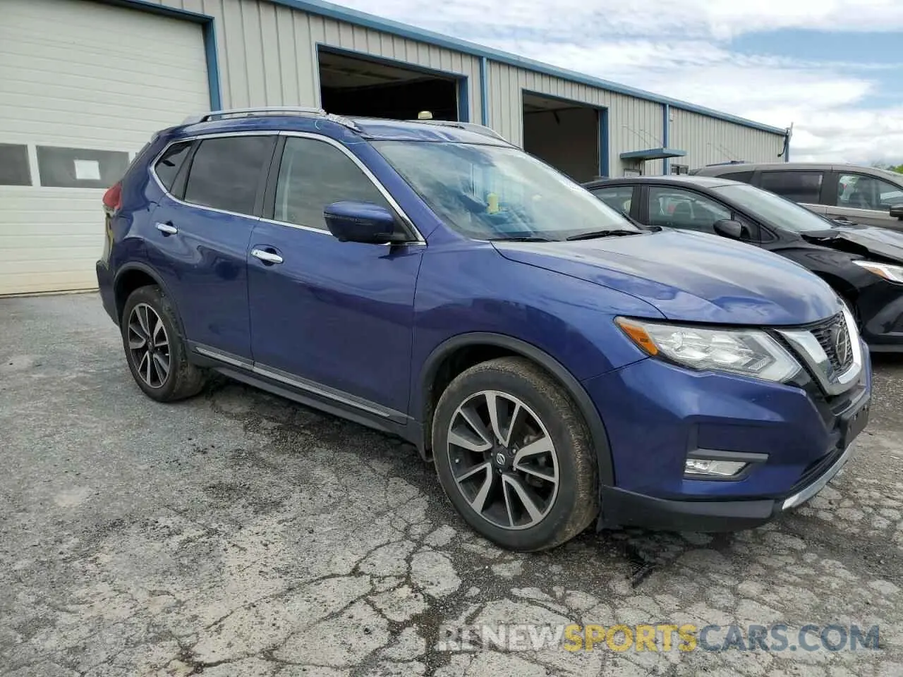 4 Photograph of a damaged car 5N1AT2MV3KC792364 NISSAN ROGUE 2019