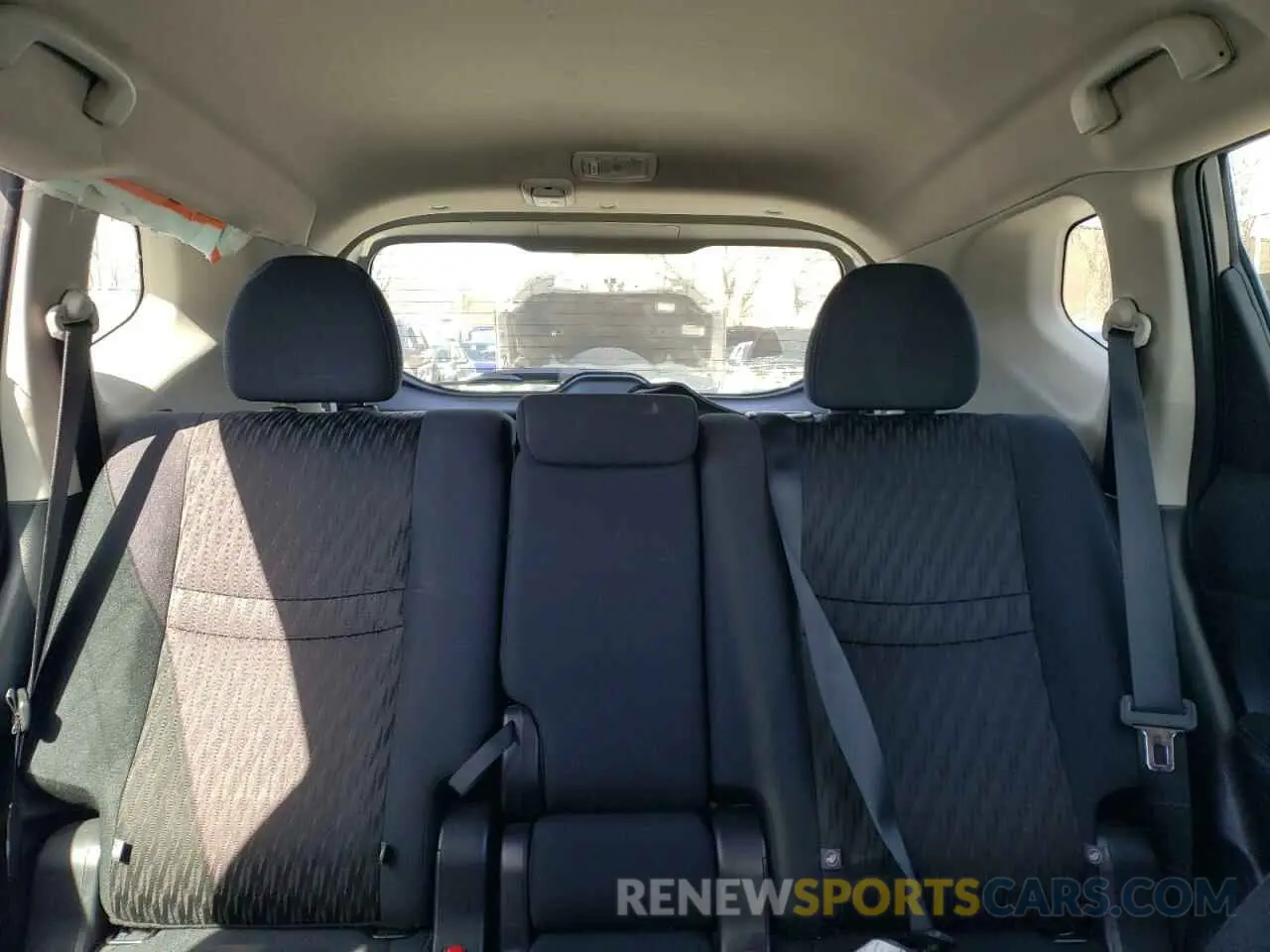 10 Photograph of a damaged car 5N1AT2MV3KC794650 NISSAN ROGUE 2019
