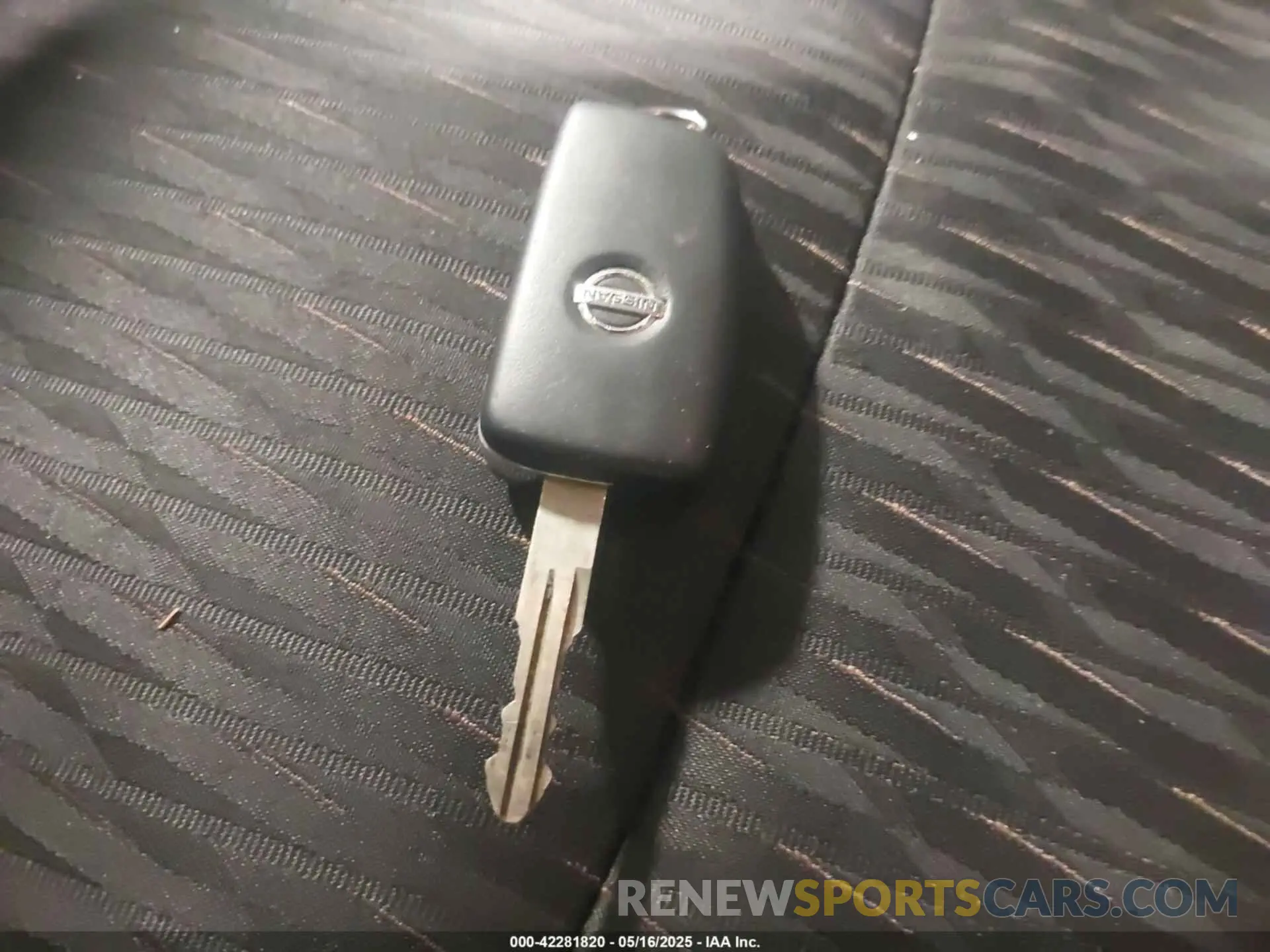 11 Photograph of a damaged car 5N1AT2MV3KC797371 NISSAN ROGUE 2019
