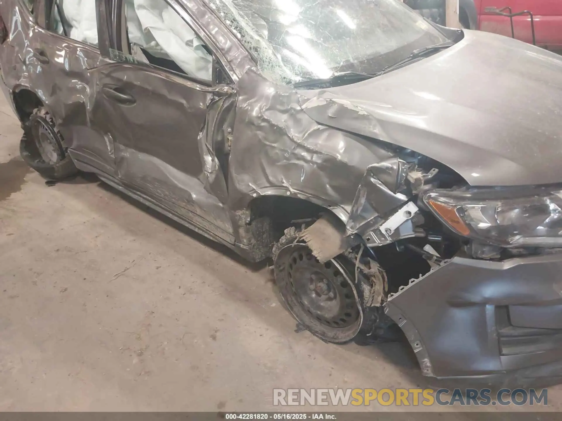 12 Photograph of a damaged car 5N1AT2MV3KC797371 NISSAN ROGUE 2019