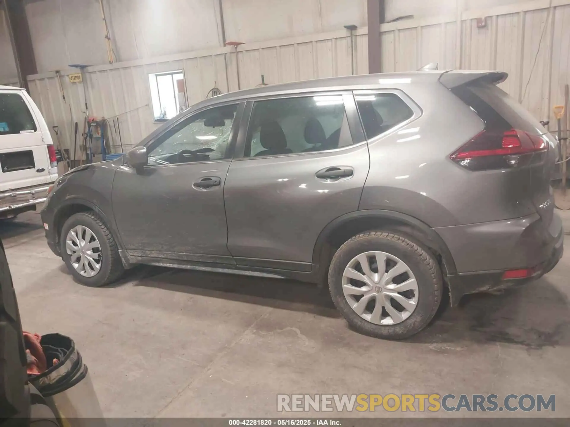 15 Photograph of a damaged car 5N1AT2MV3KC797371 NISSAN ROGUE 2019