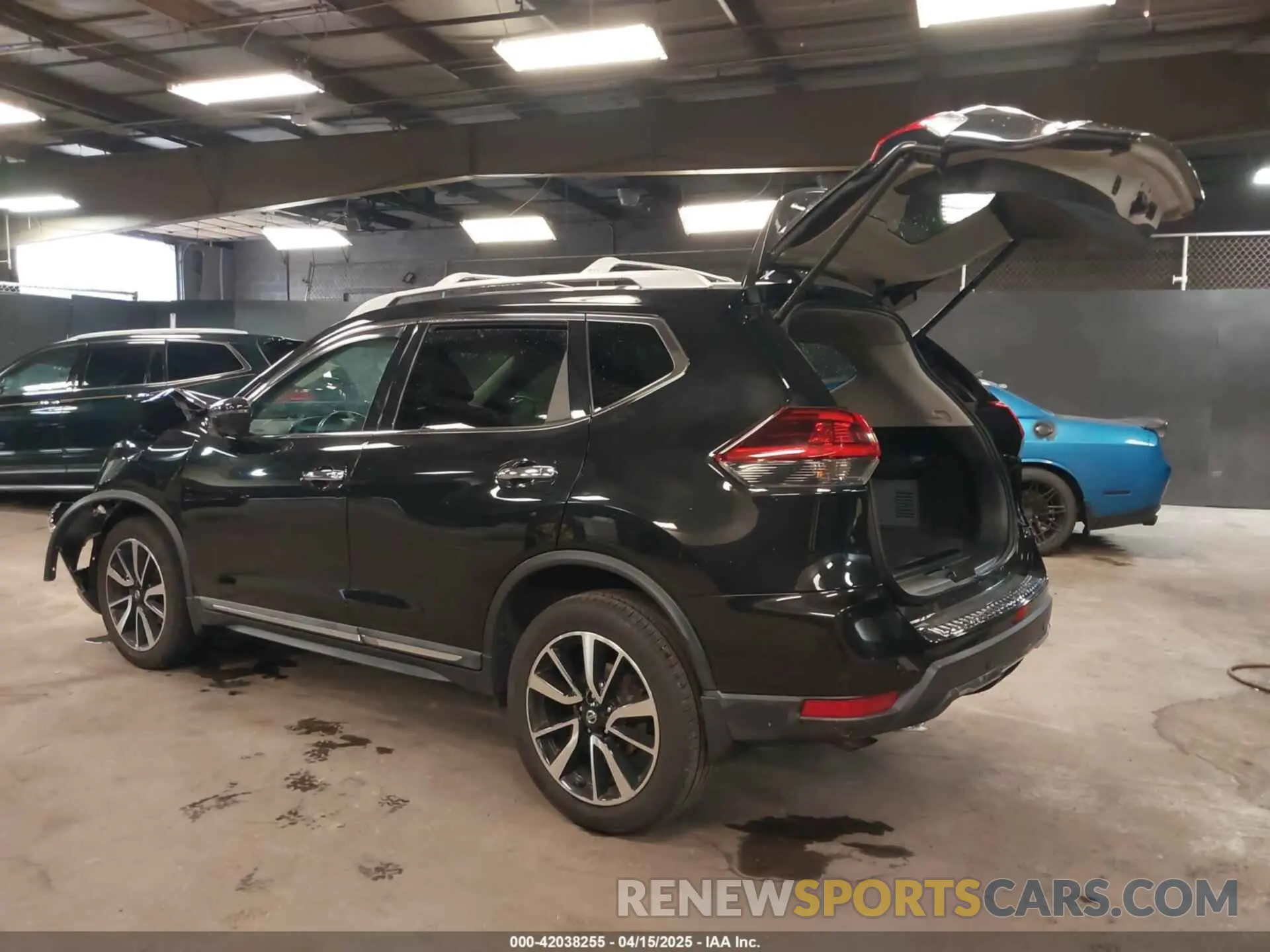 3 Photograph of a damaged car 5N1AT2MV3KC828263 NISSAN ROGUE 2019