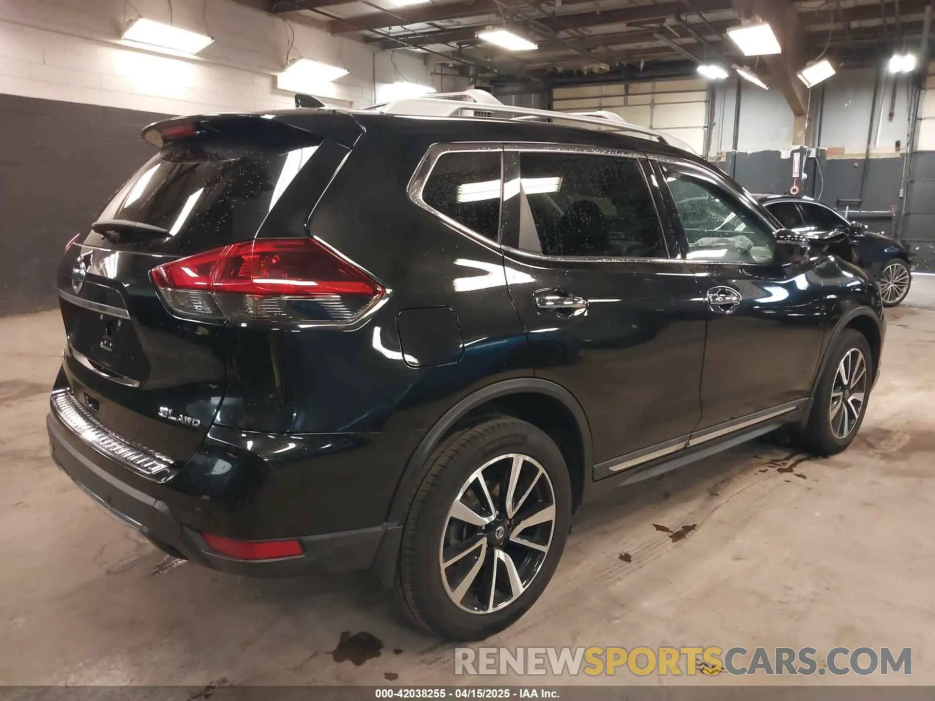 4 Photograph of a damaged car 5N1AT2MV3KC828263 NISSAN ROGUE 2019