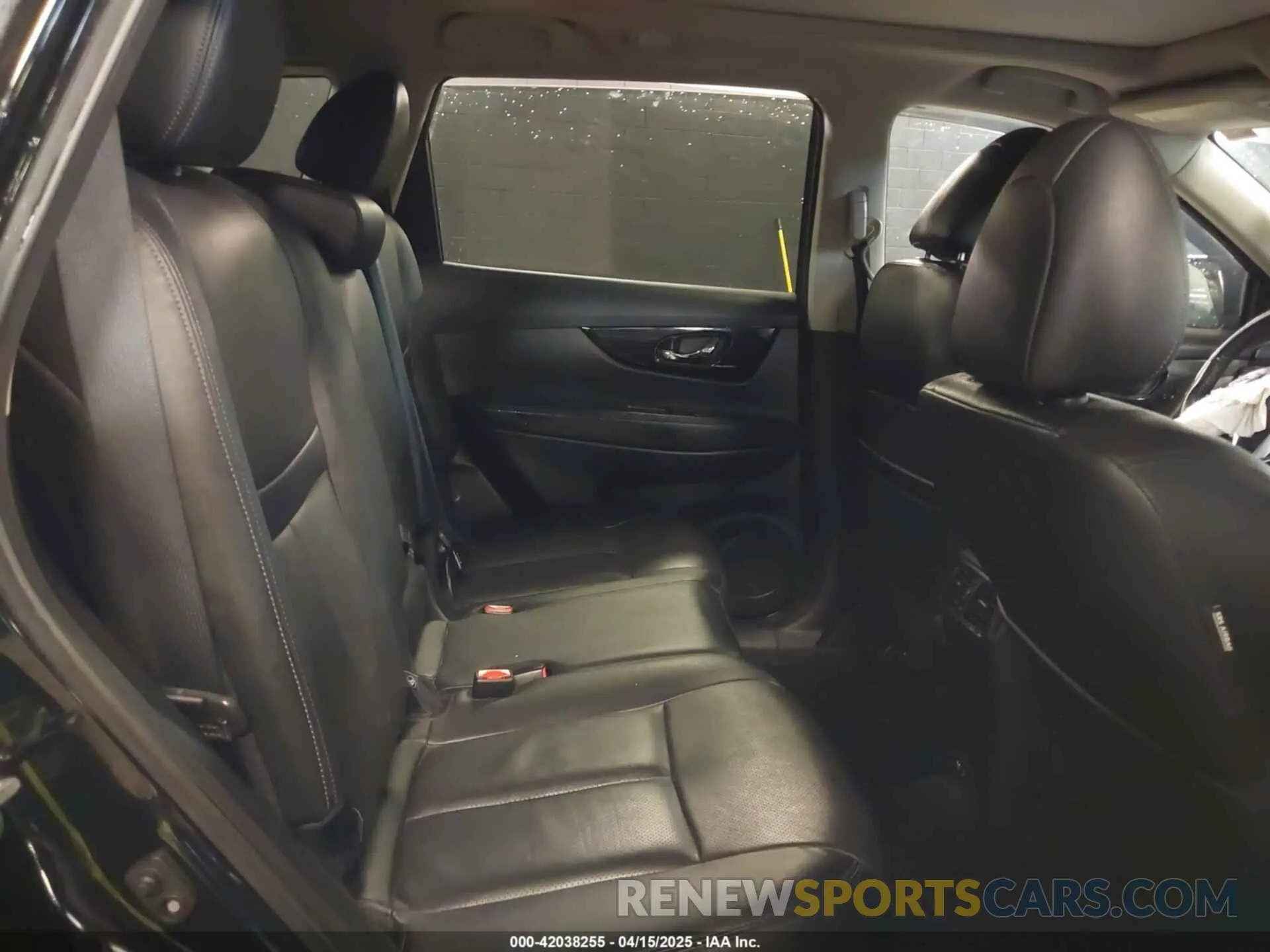 8 Photograph of a damaged car 5N1AT2MV3KC828263 NISSAN ROGUE 2019